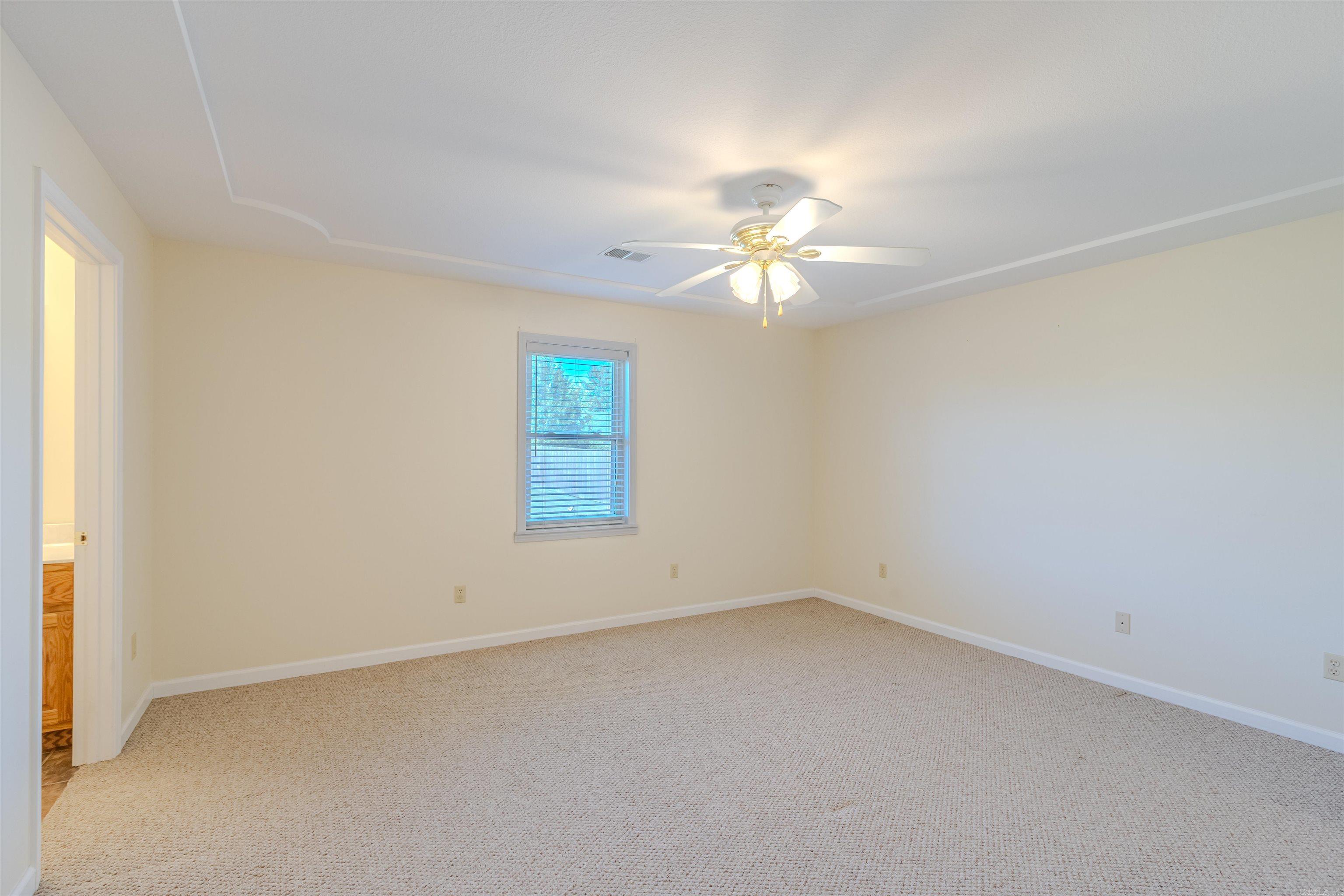 2707 Canterbury Property Photo 13