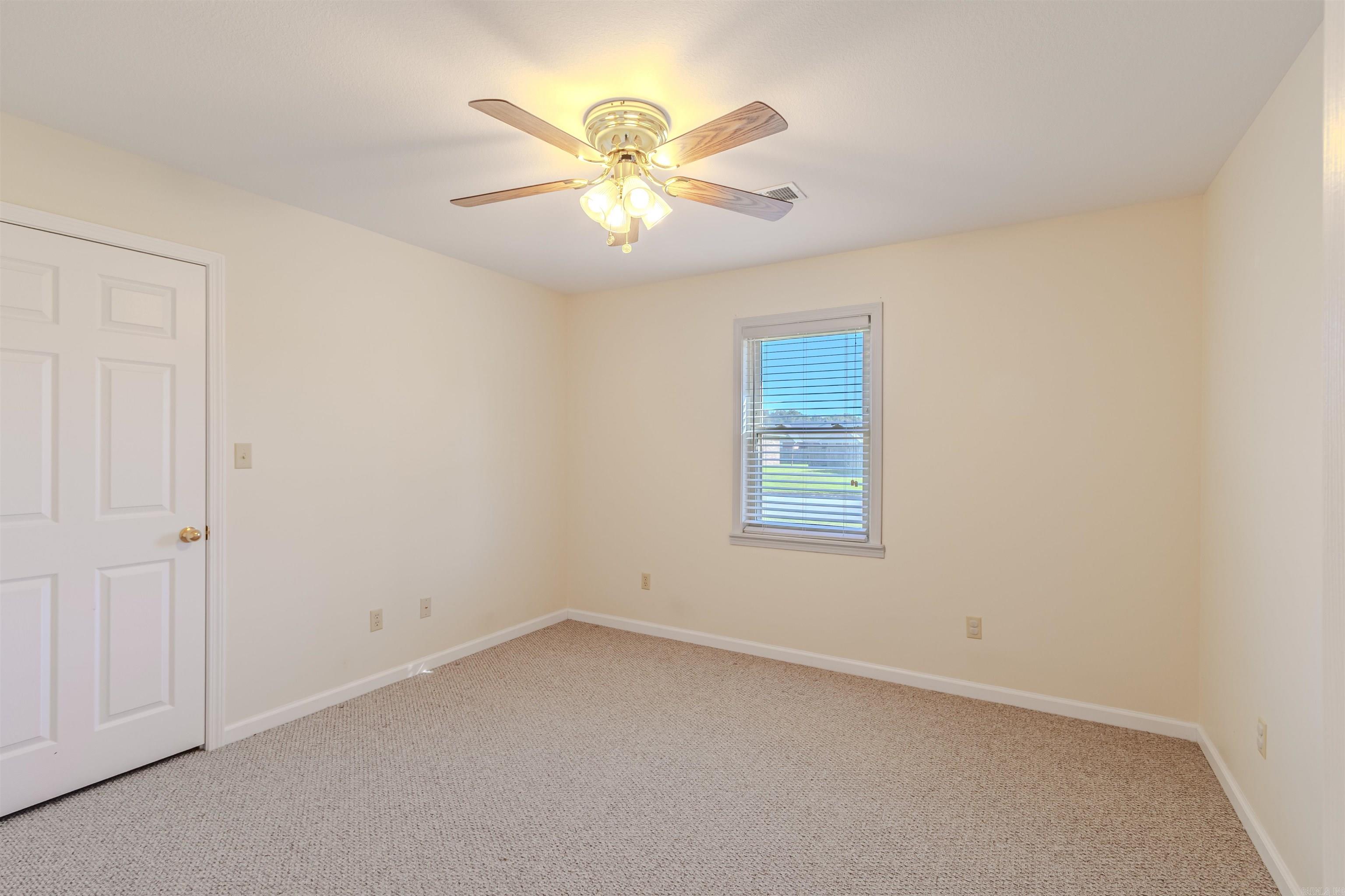 2707 Canterbury Property Photo 15