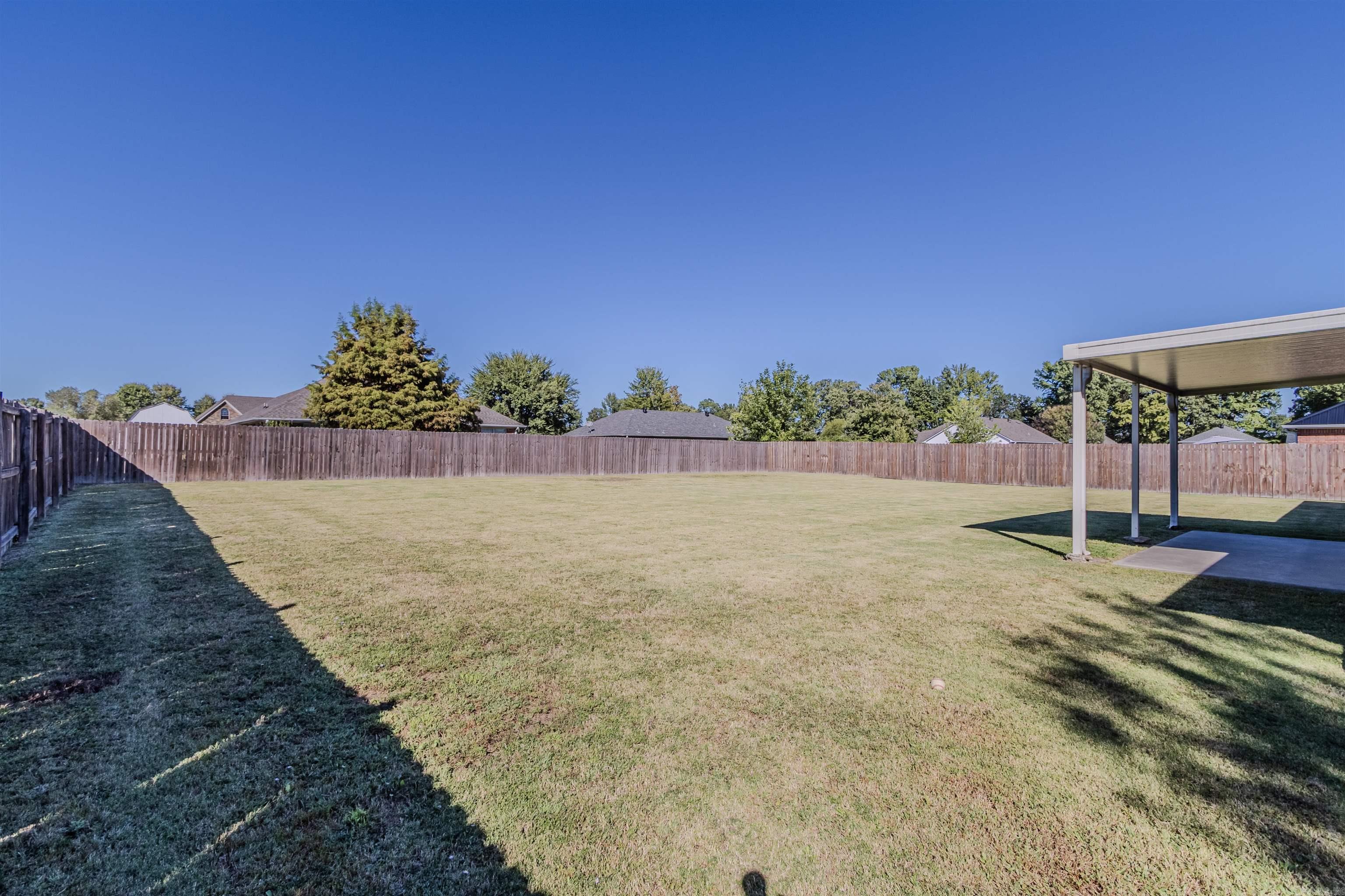 2707 Canterbury Property Photo 18