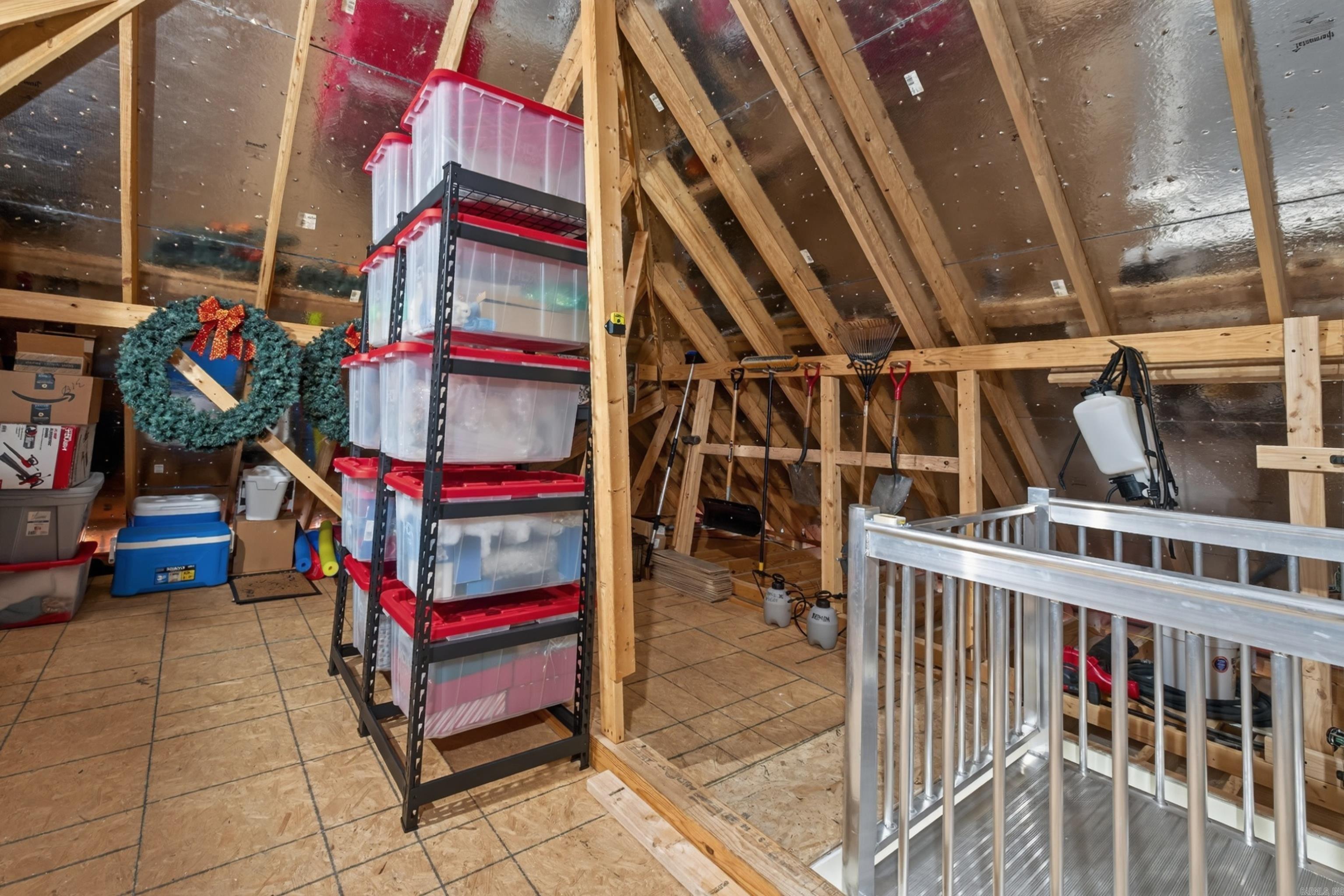 26040560 Property Photo 45