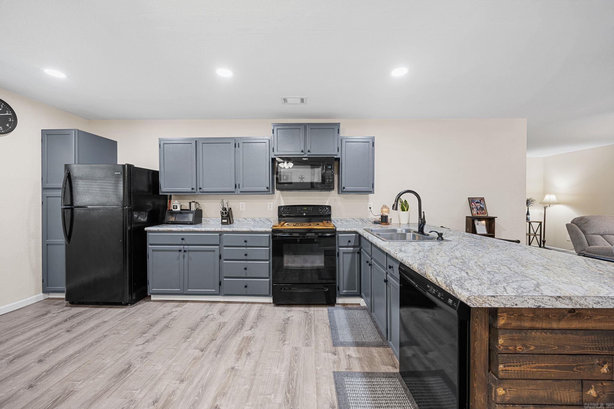 1339 Shady Grove Road Property Photo 14