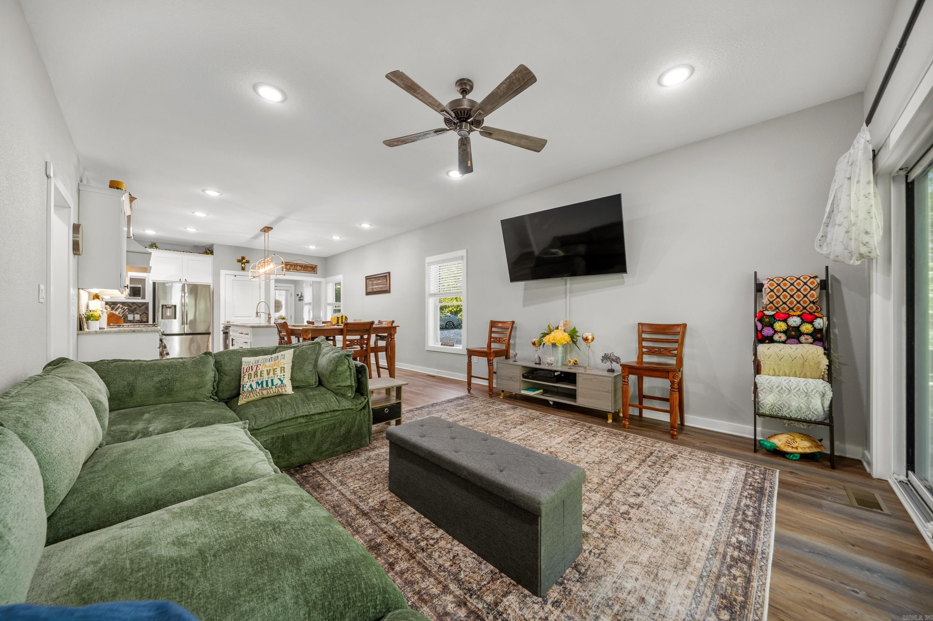 123 Pizarro Drive Property Photo 4