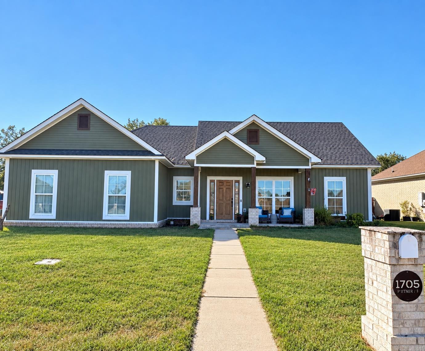 1705 Potter Street Property Photo 1