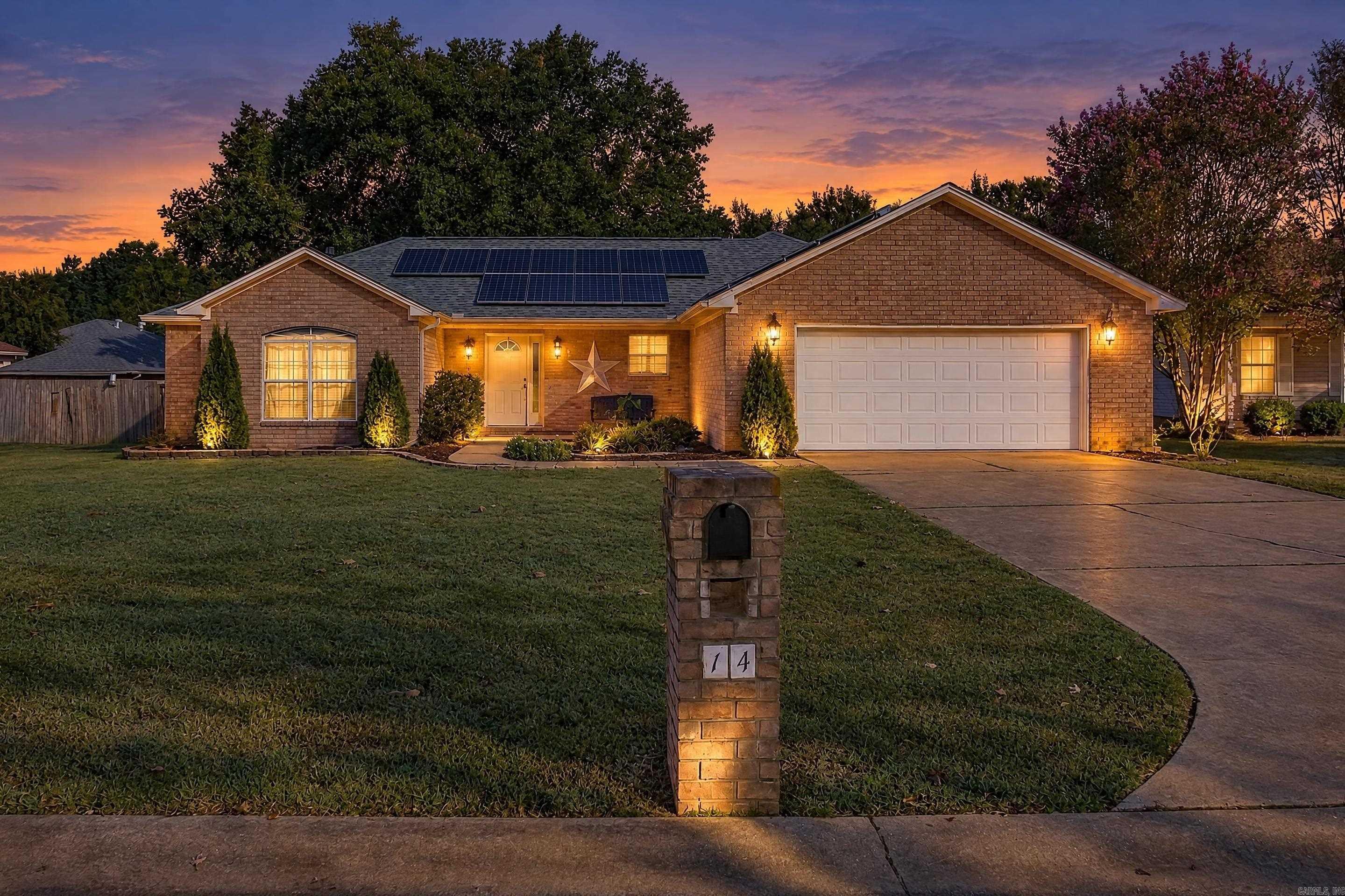 14 Stonewood Court Property Photo 1