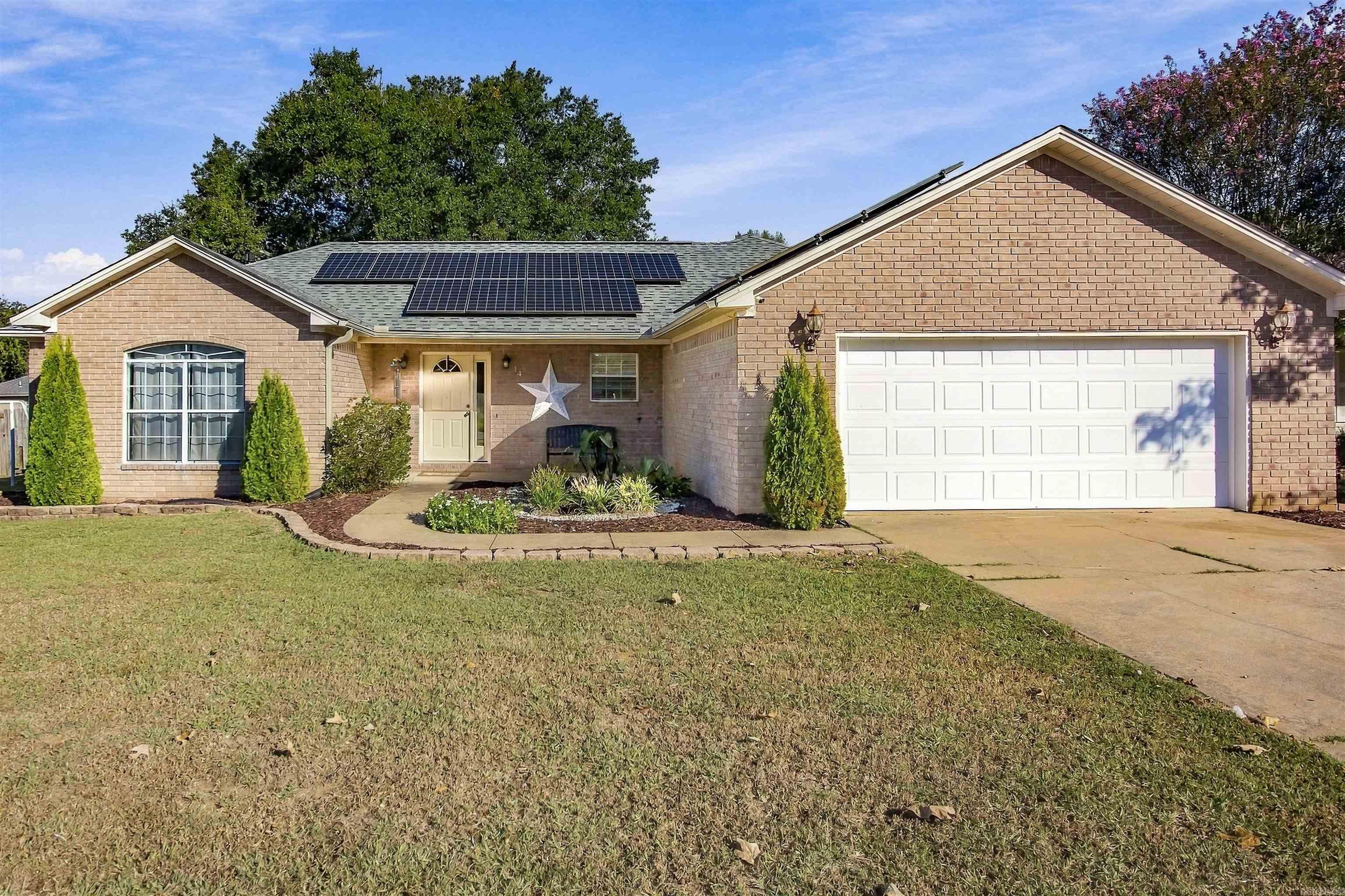 14 Stonewood Court Property Photo 3
