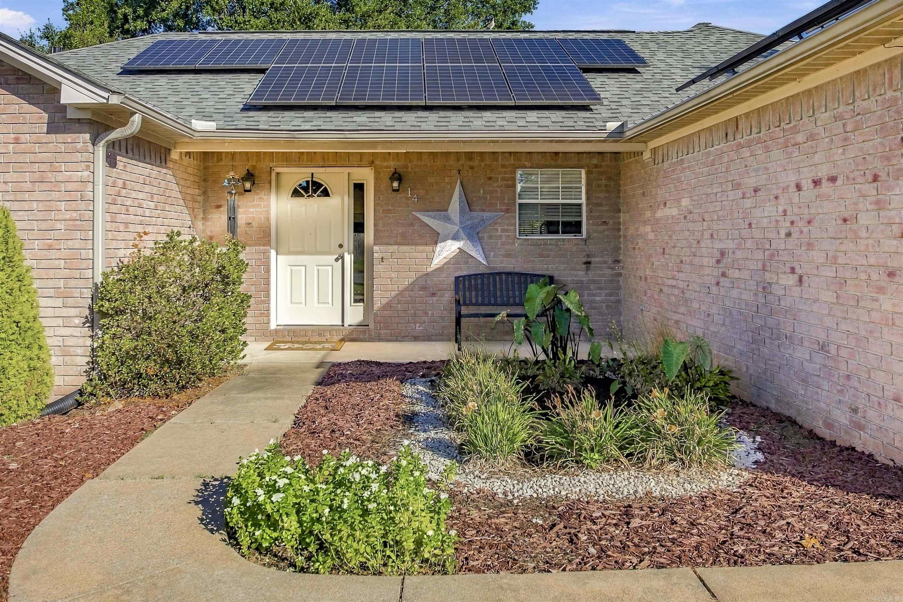14 Stonewood Court Property Photo 4
