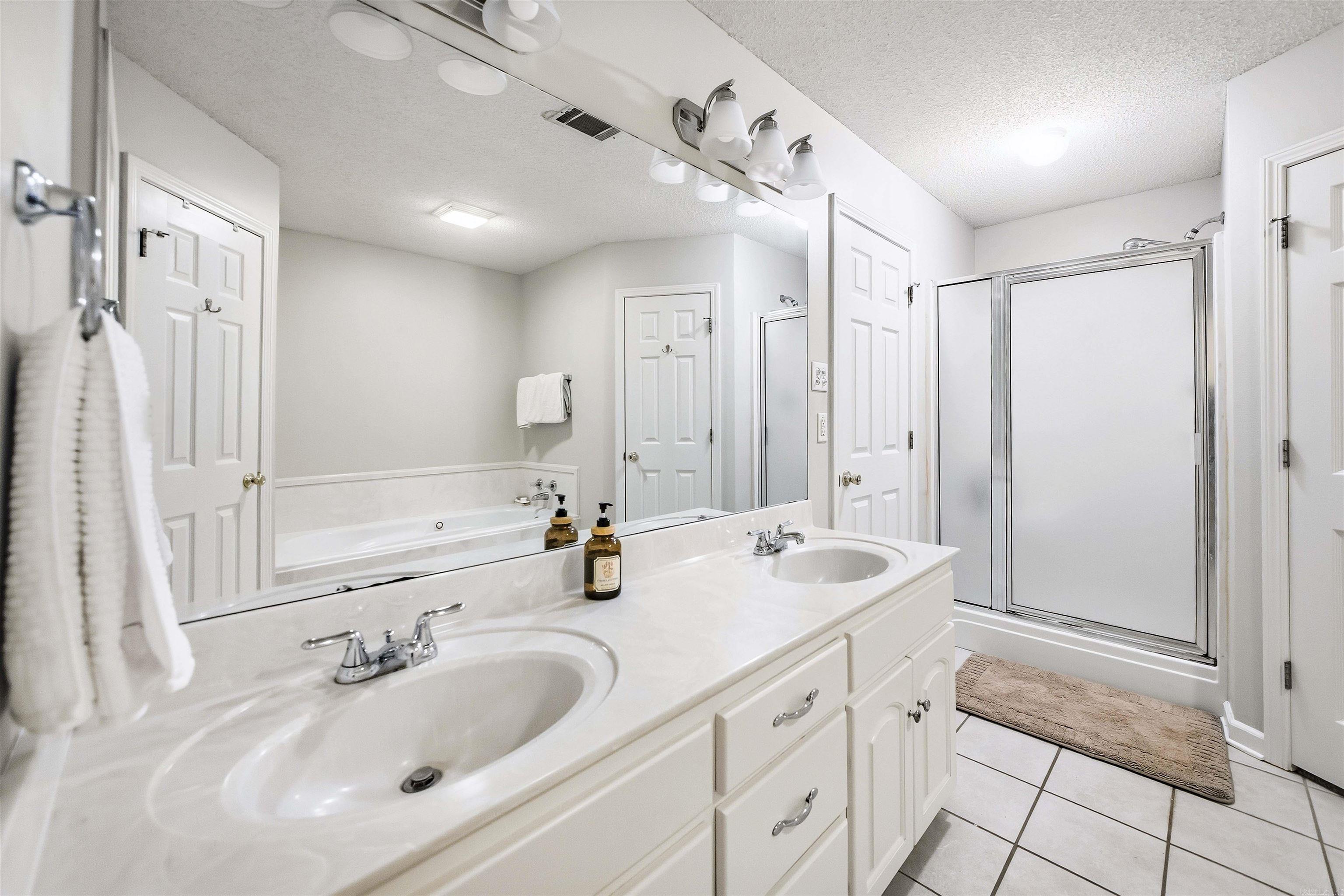 14 Stonewood Court Property Photo 26