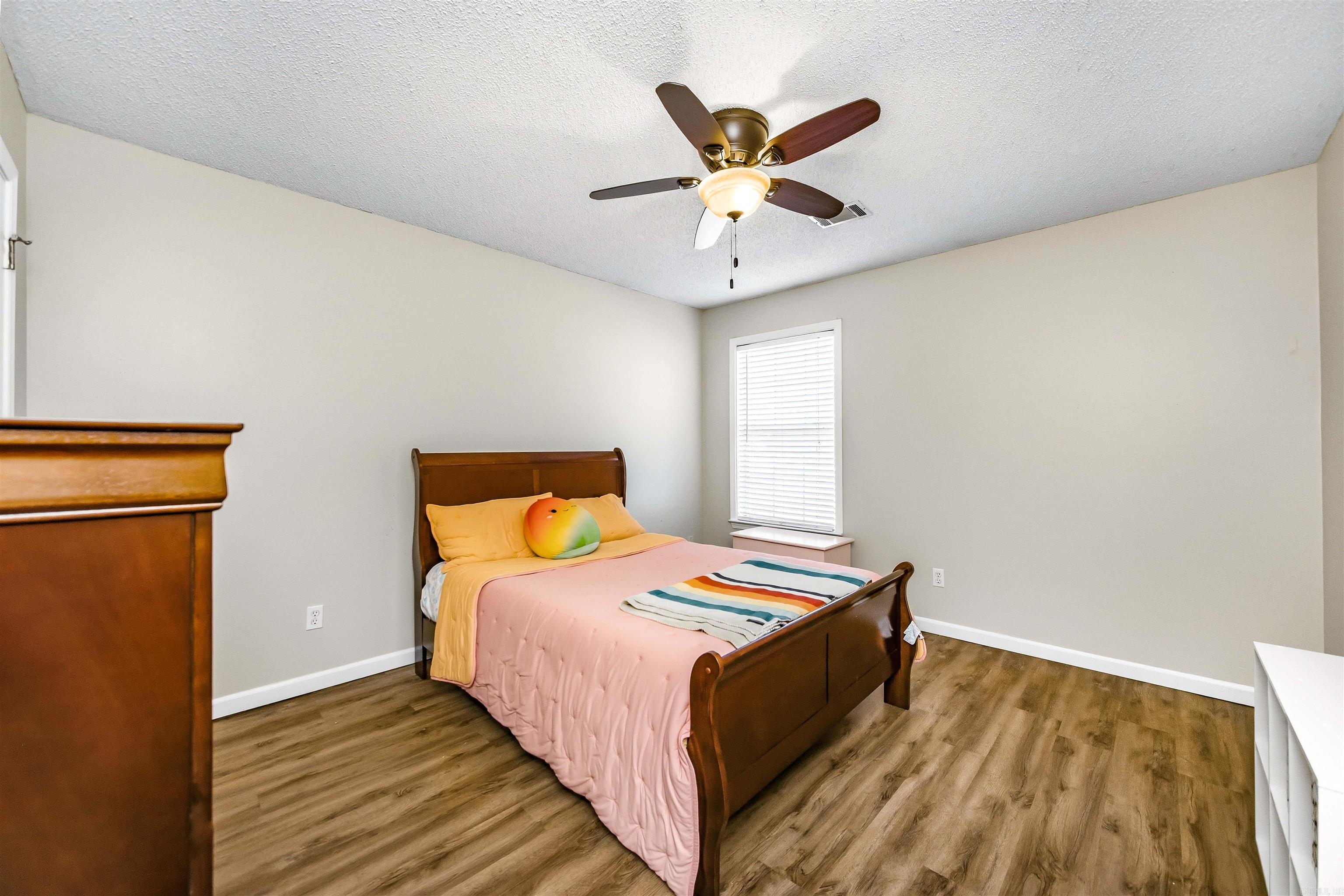 14 Stonewood Court Property Photo 27
