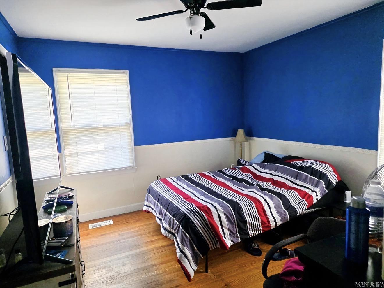 423 Laughrun Drive Property Photo 4