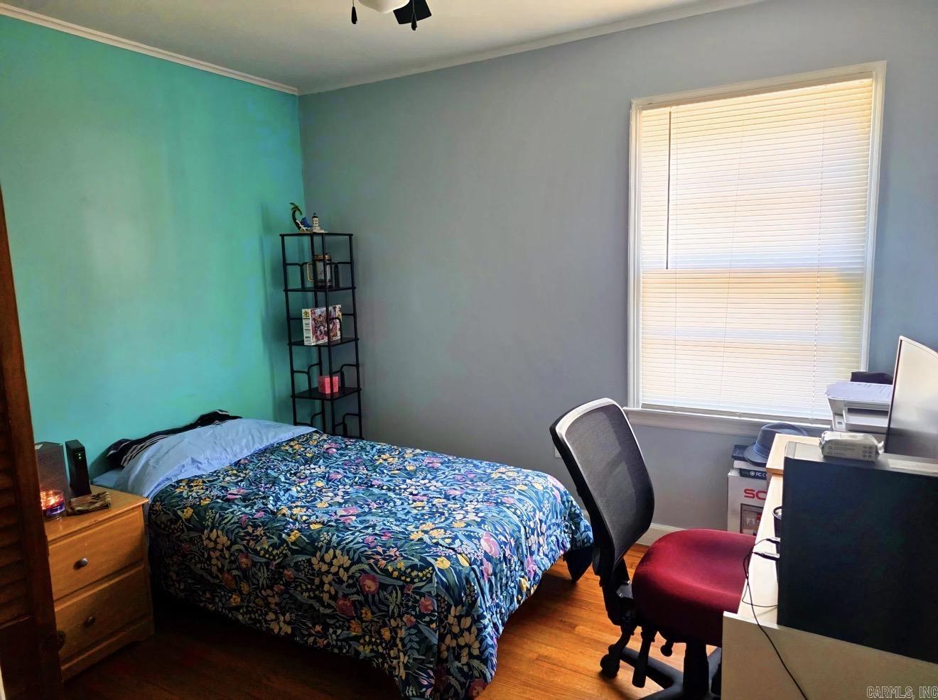 423 Laughrun Drive Property Photo 8