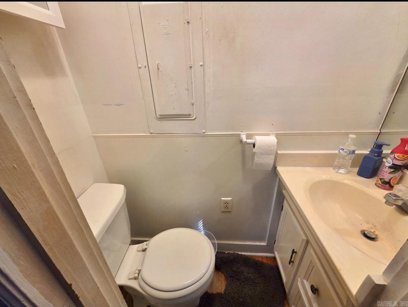 423 Laughrun Drive Property Photo 11