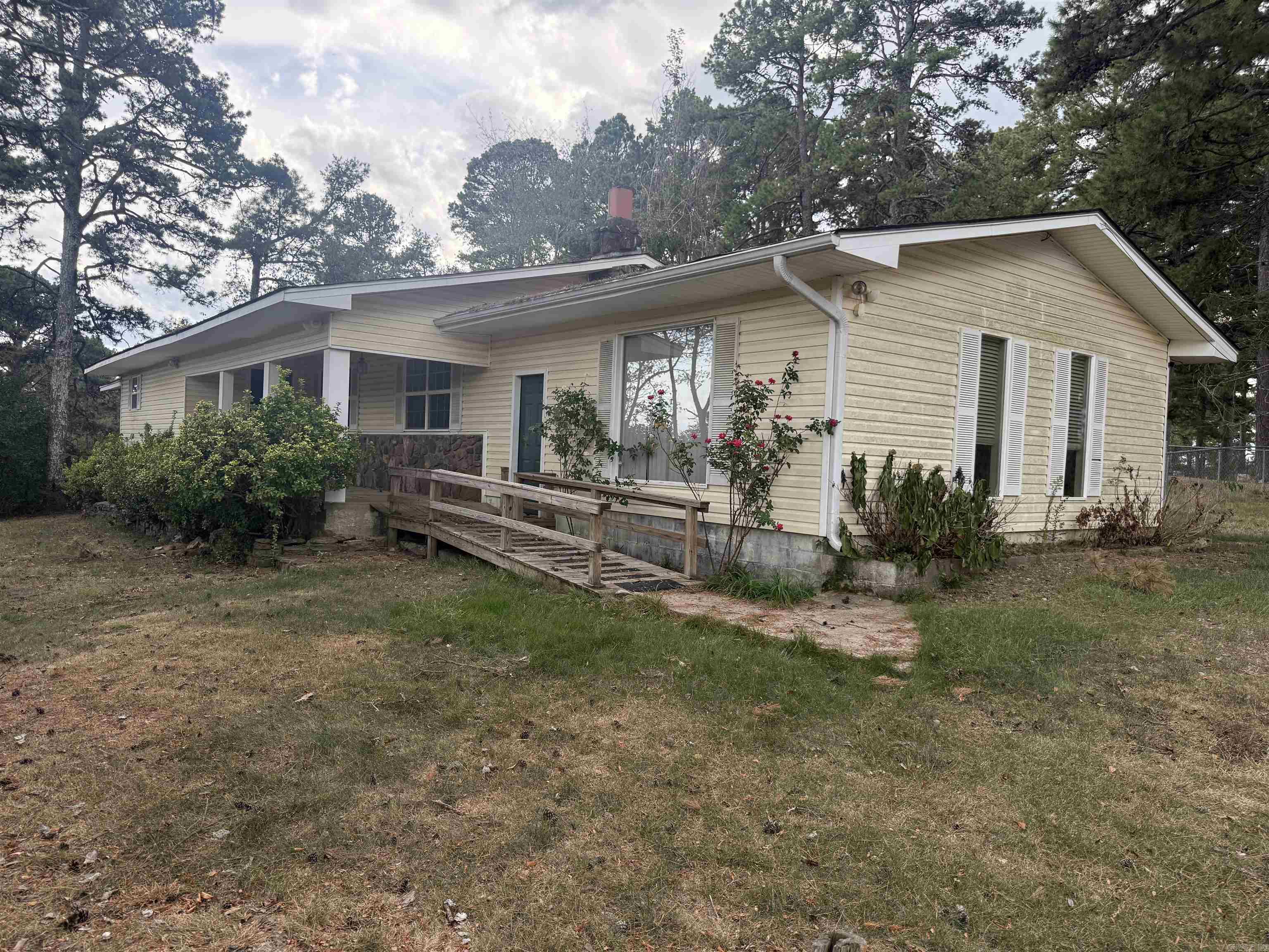 5350 Pangburn Road Property Photo 1