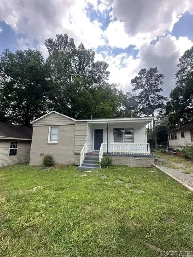 4417 W 26th Street Property Photo 1