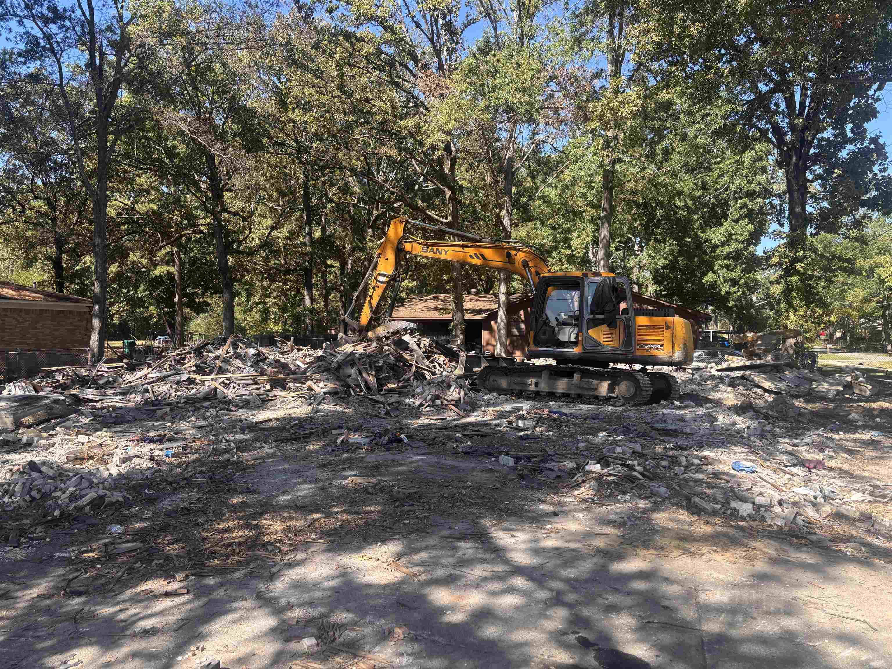 10300 Valley Drive Property Photo 2