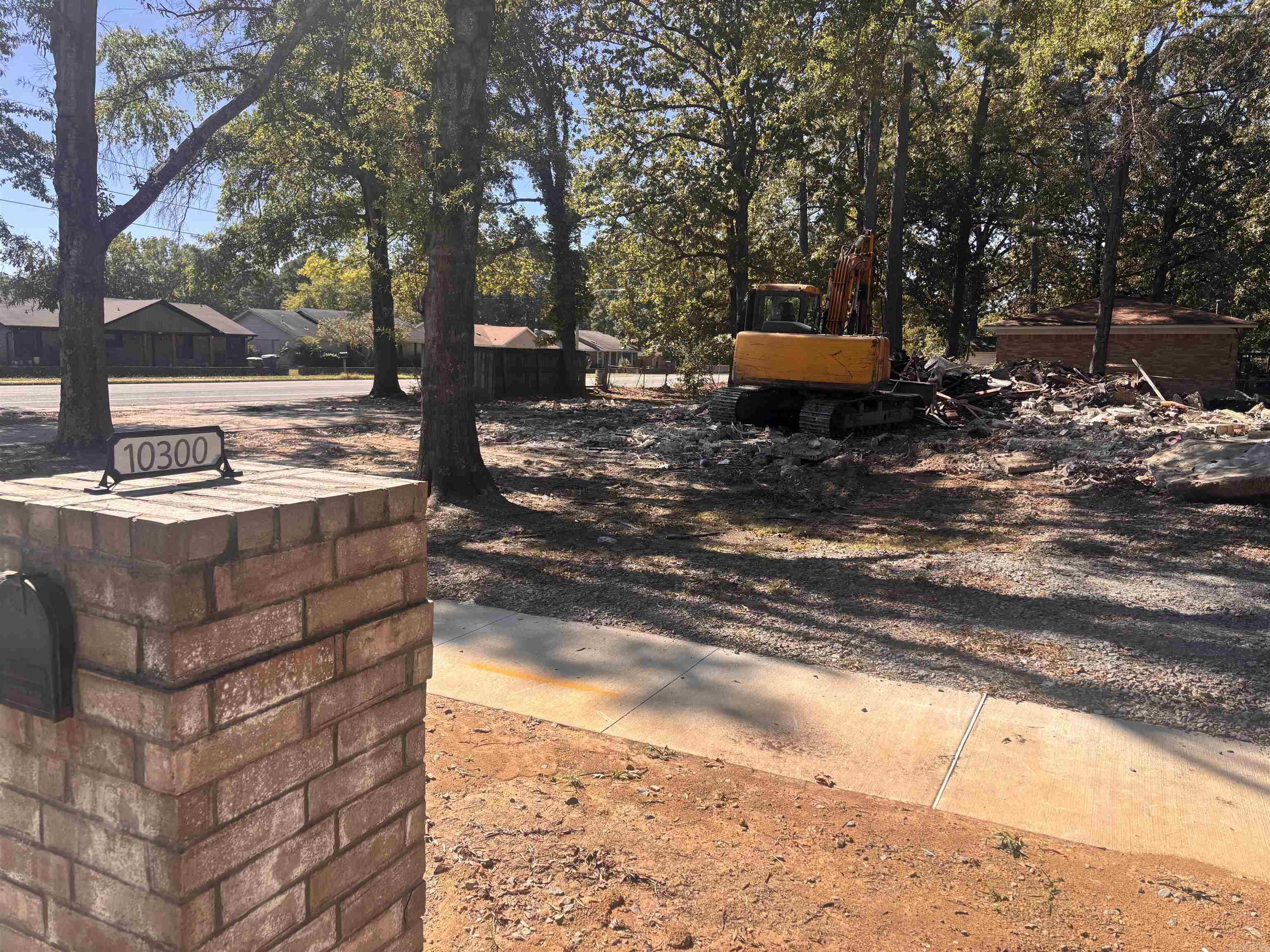10300 Valley Drive Property Photo 3