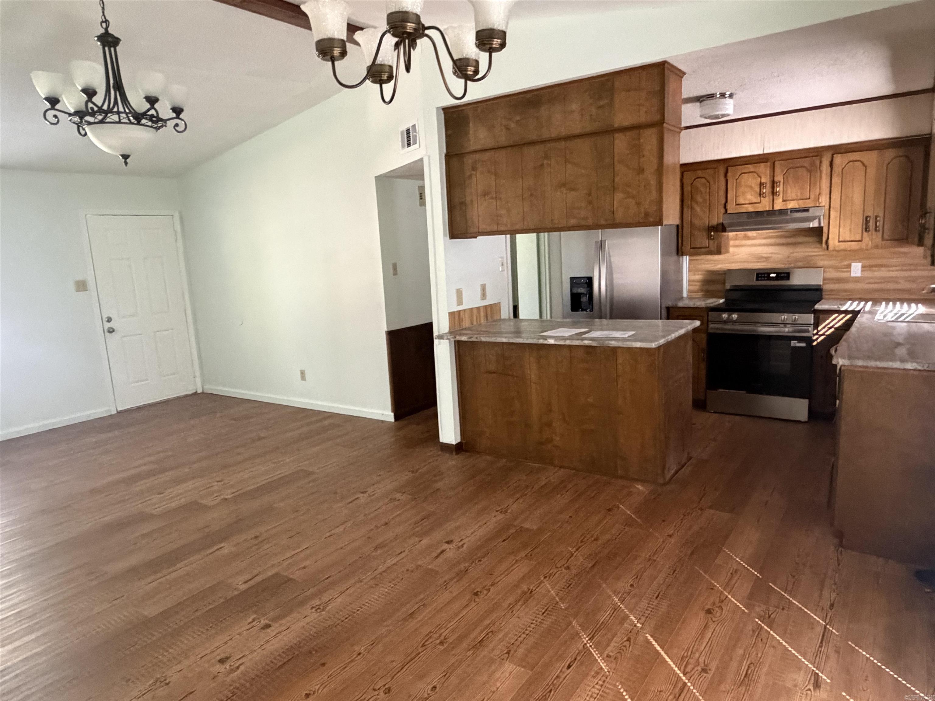 1613 N James St Property Photo 4