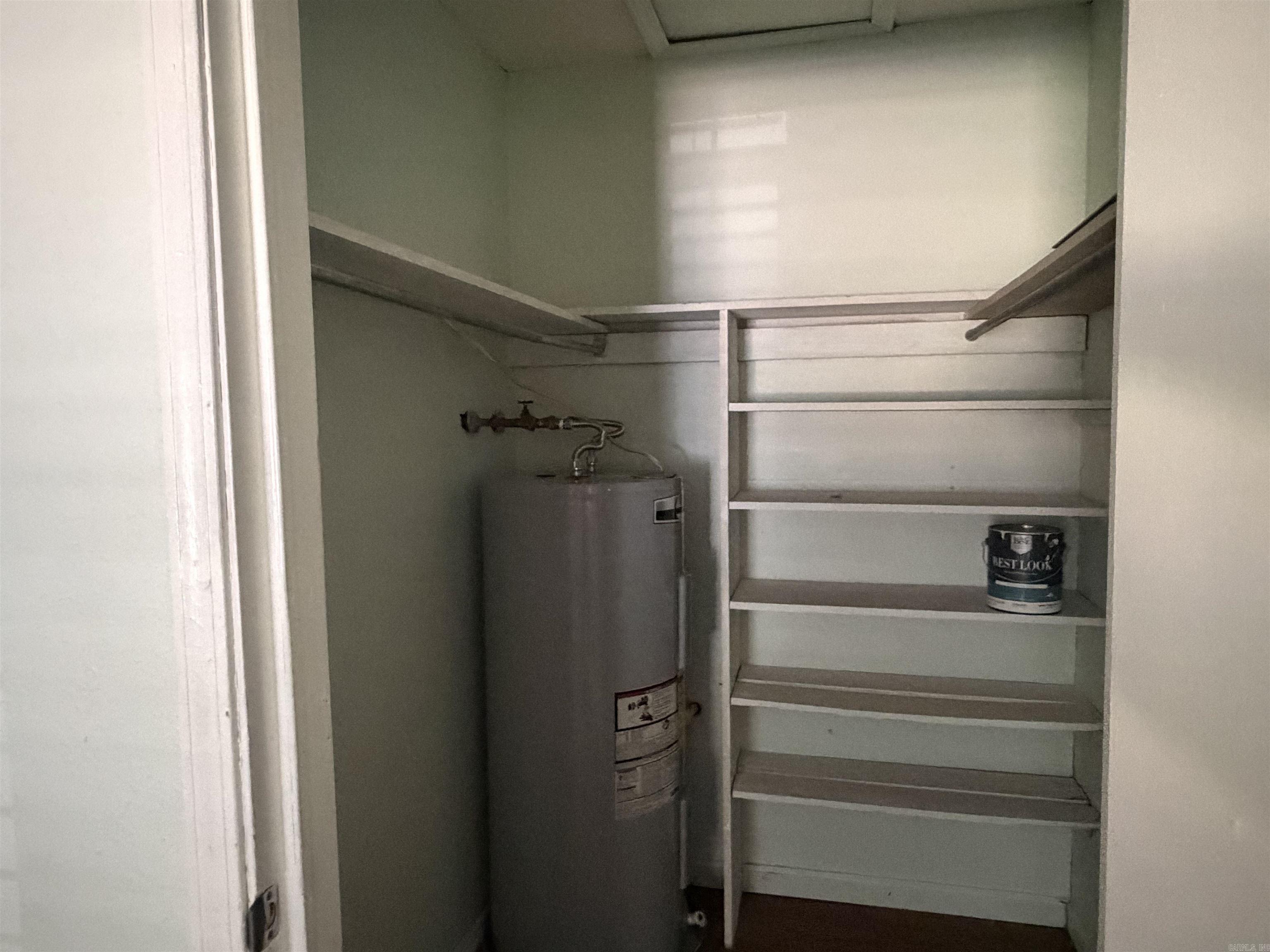 1613 N James St Property Photo 8