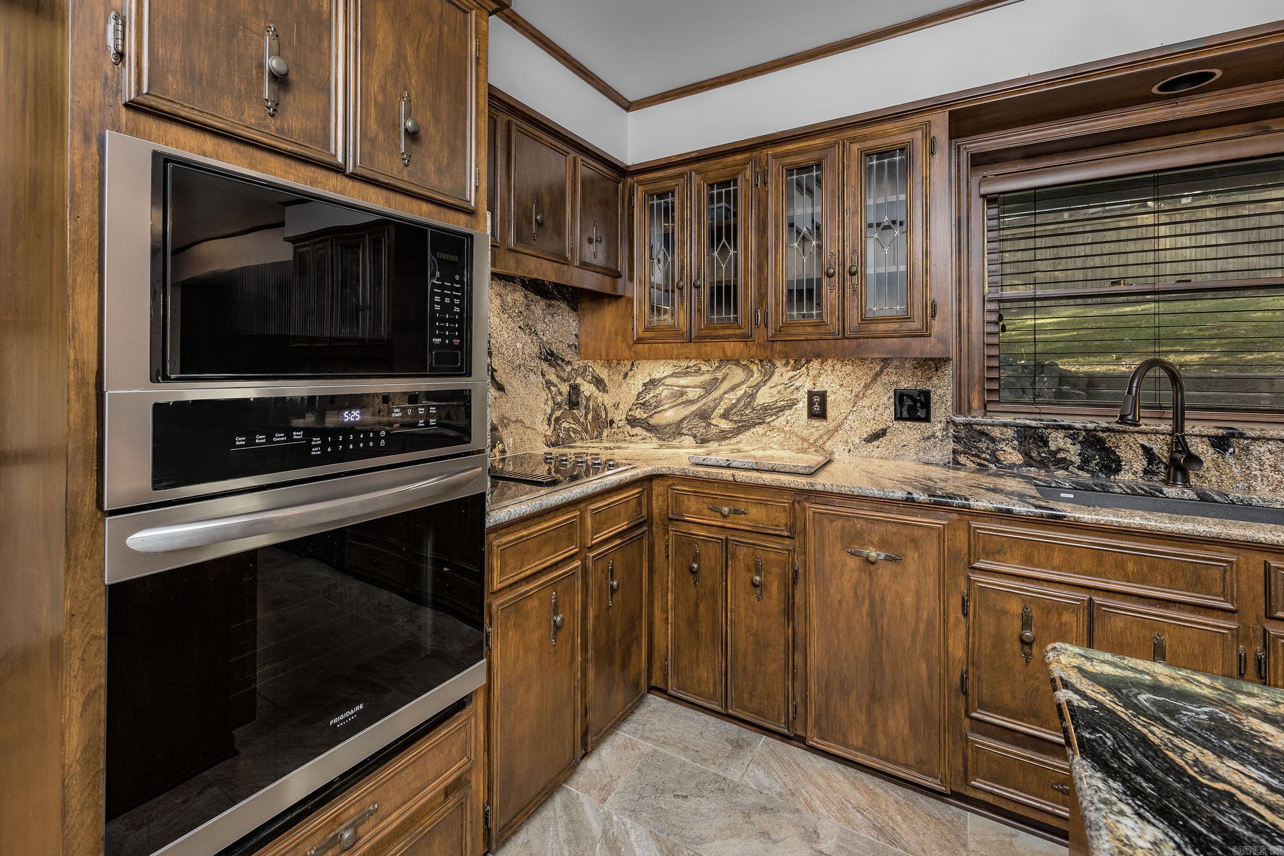 301 Valley Club Circle Property Photo 12