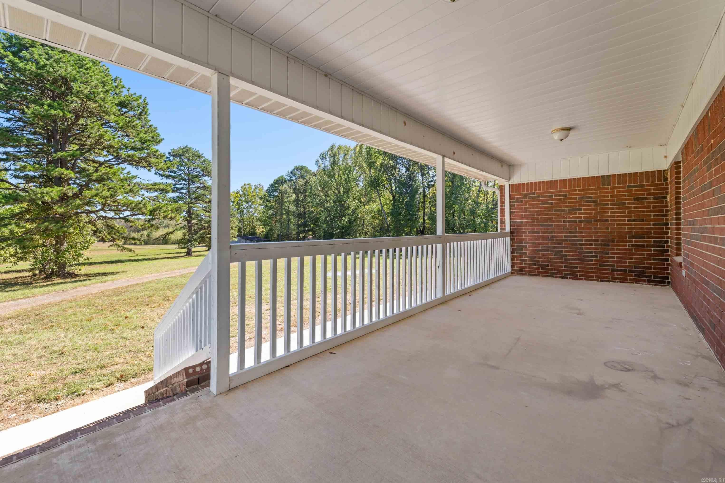 3585 Hwy 16 Property Photo 7