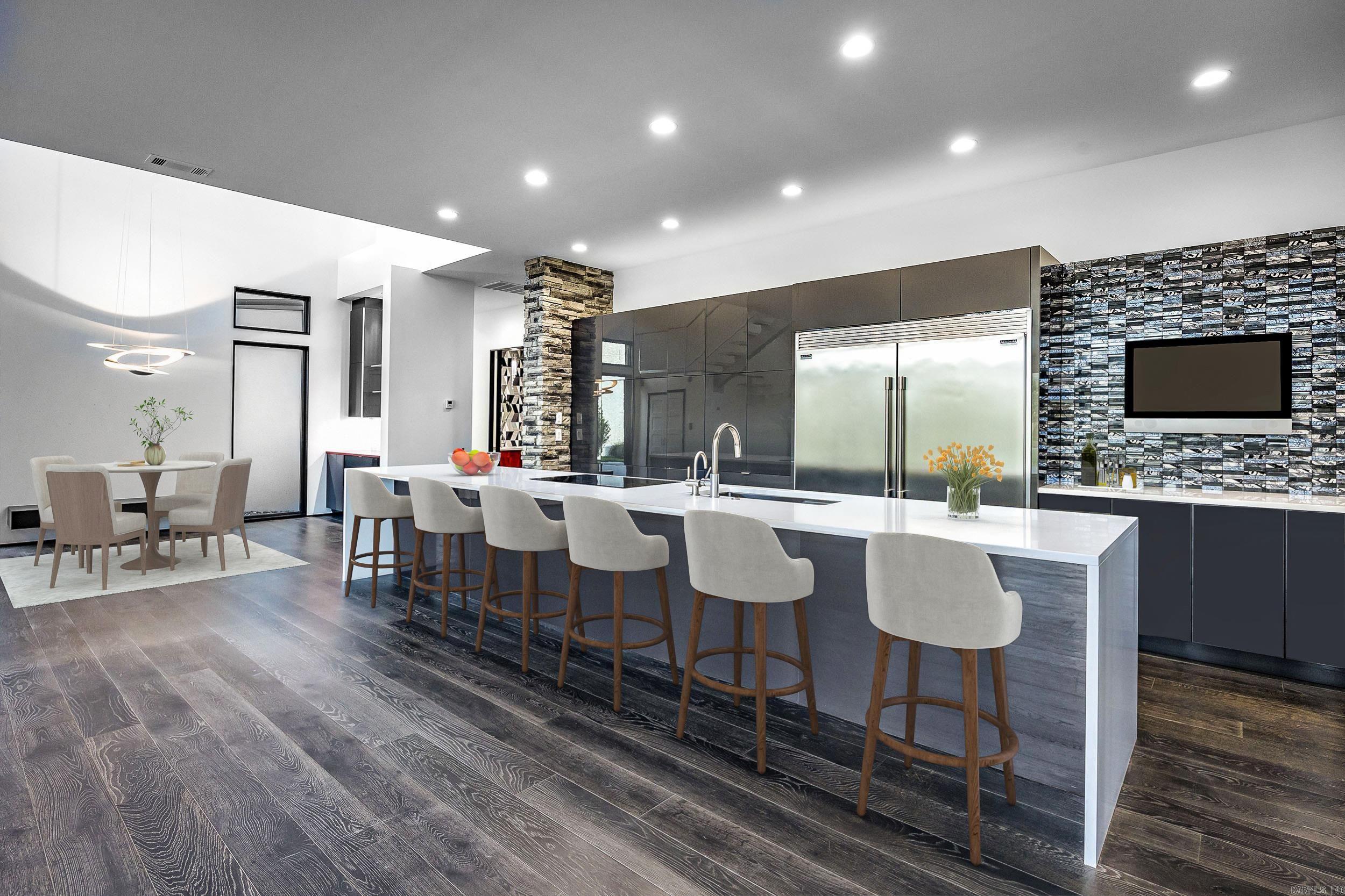 31 La Scala Court Property Photo 2