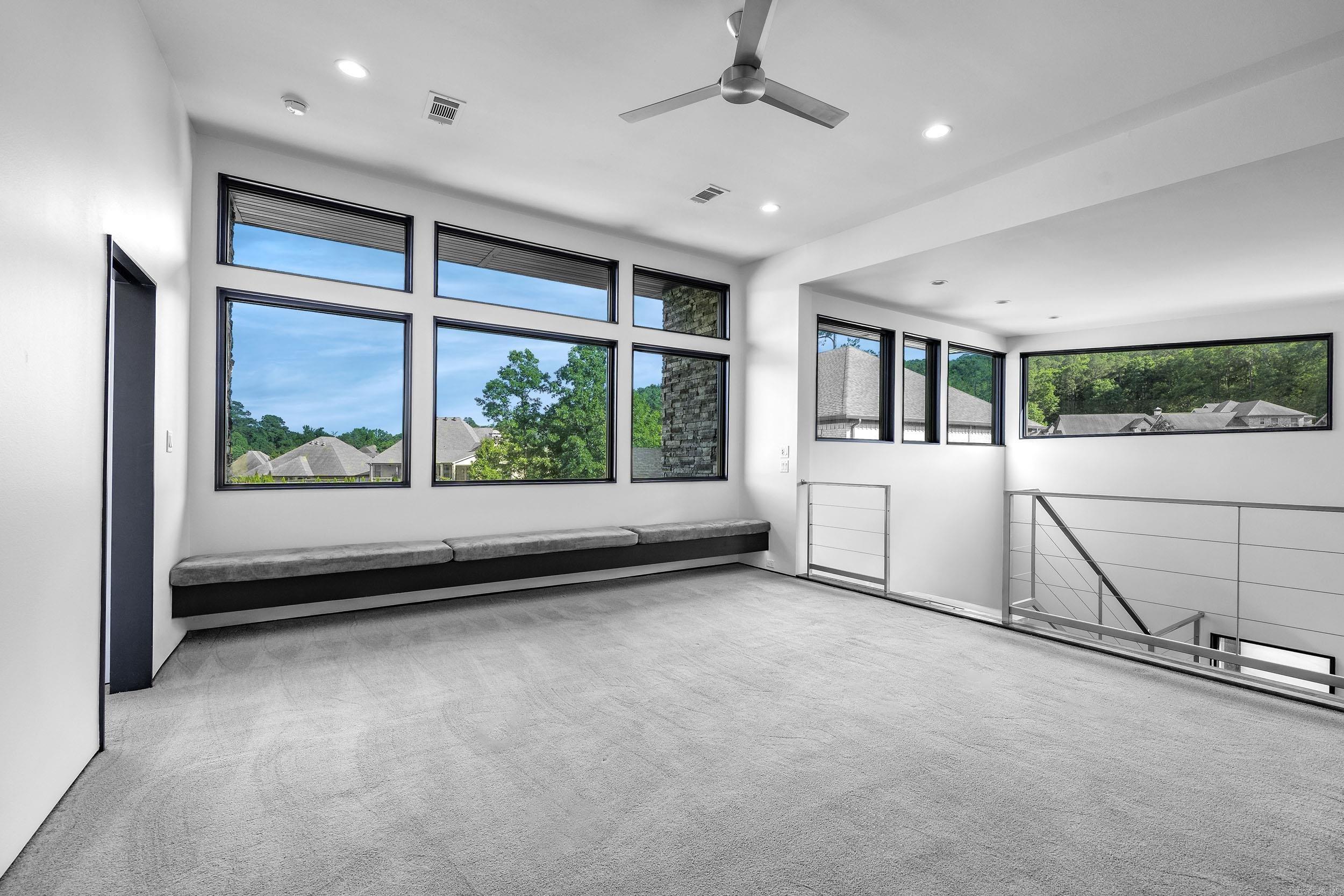 31 La Scala Court Property Photo 36