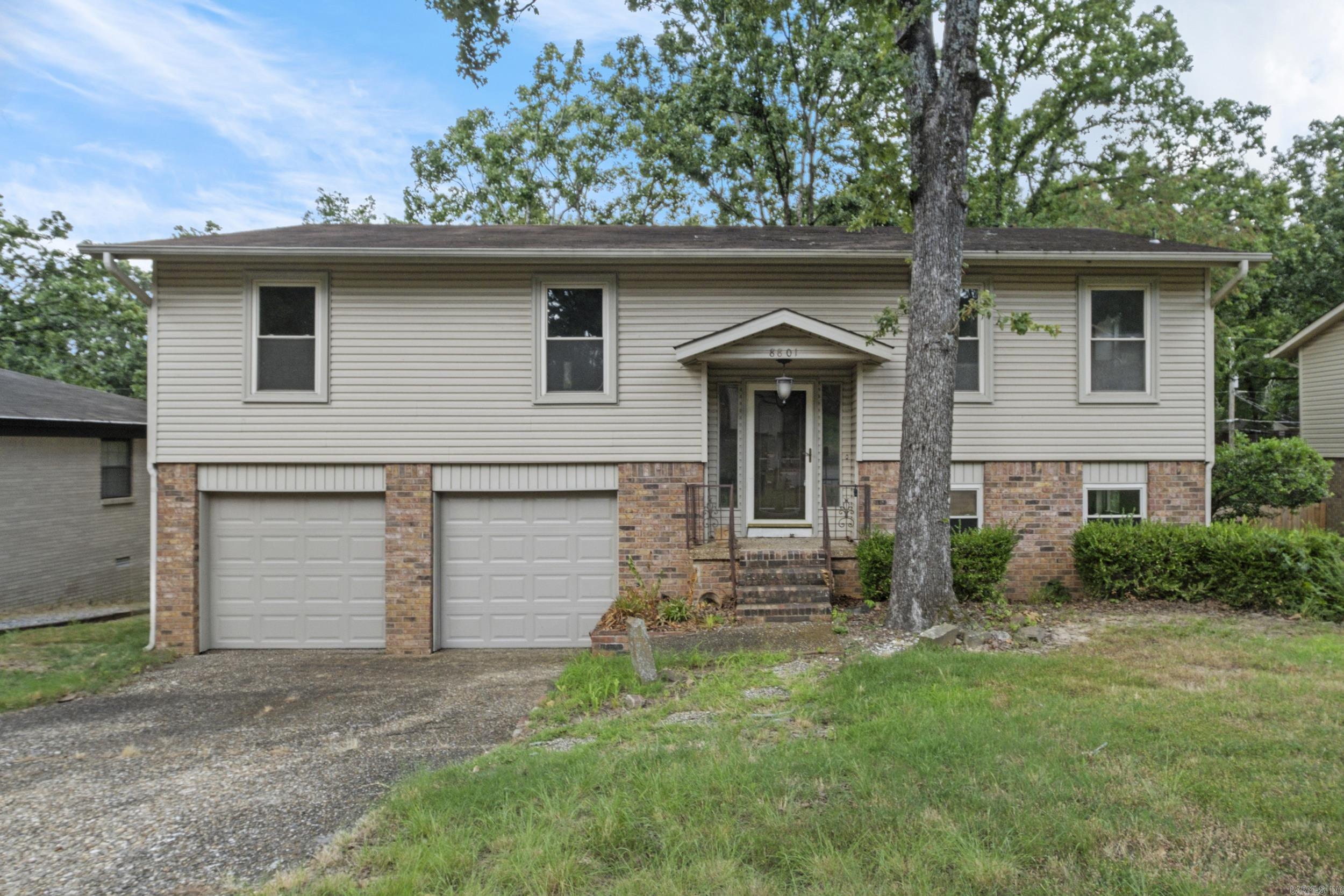 8801 Patricia Lynn Lane Property Photo 1