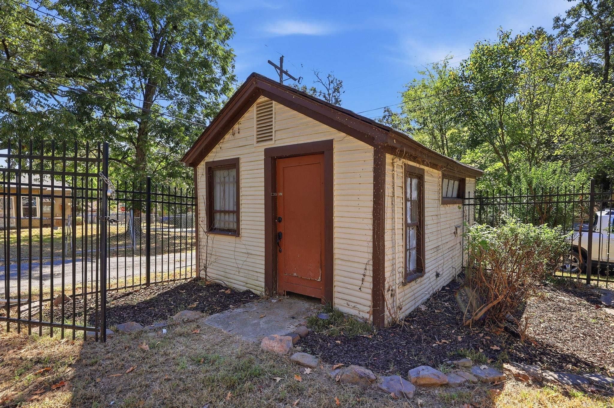 1323 S Tyler Street Property Photo 23