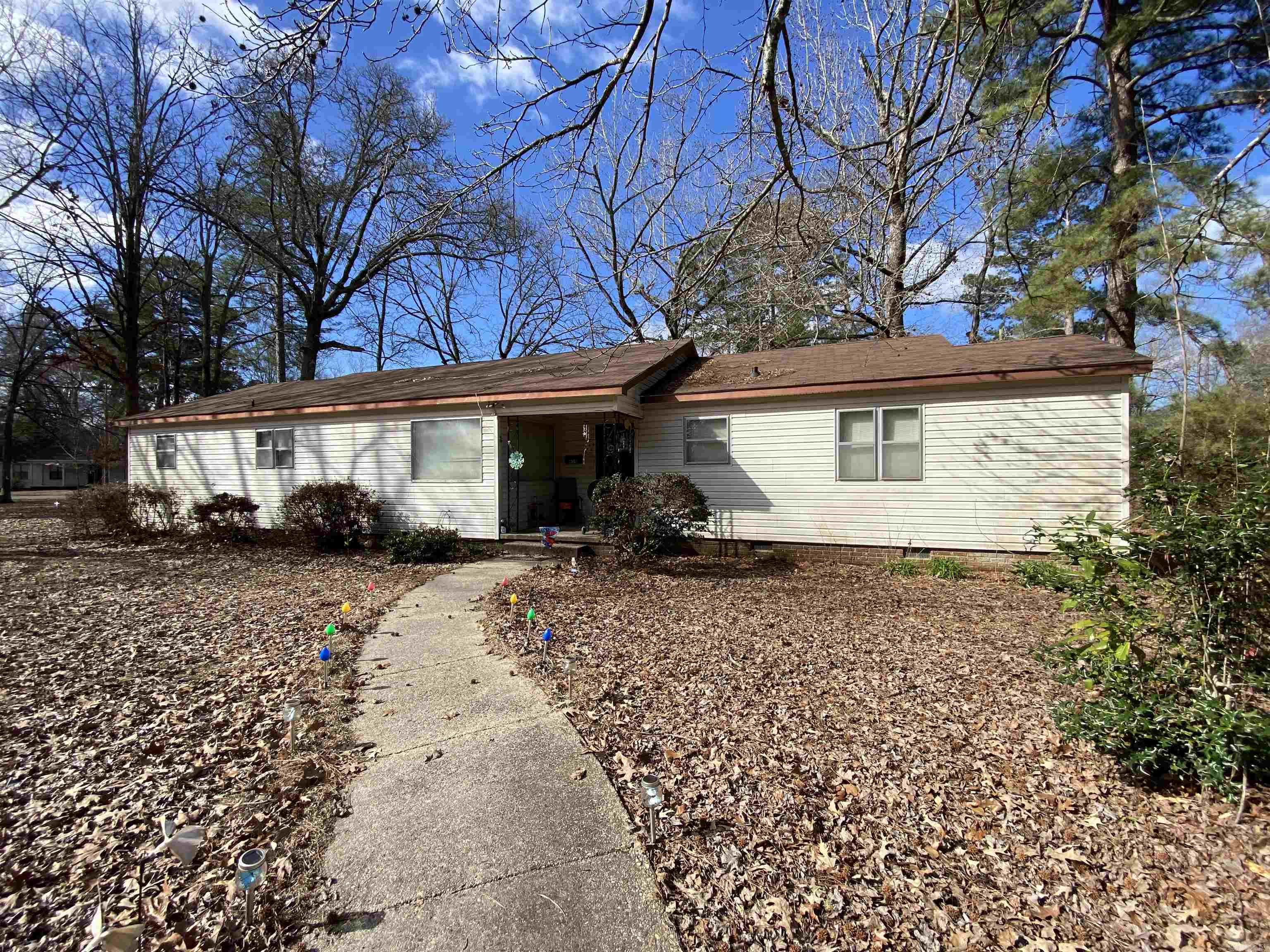 808 Maple St Property Photo 1
