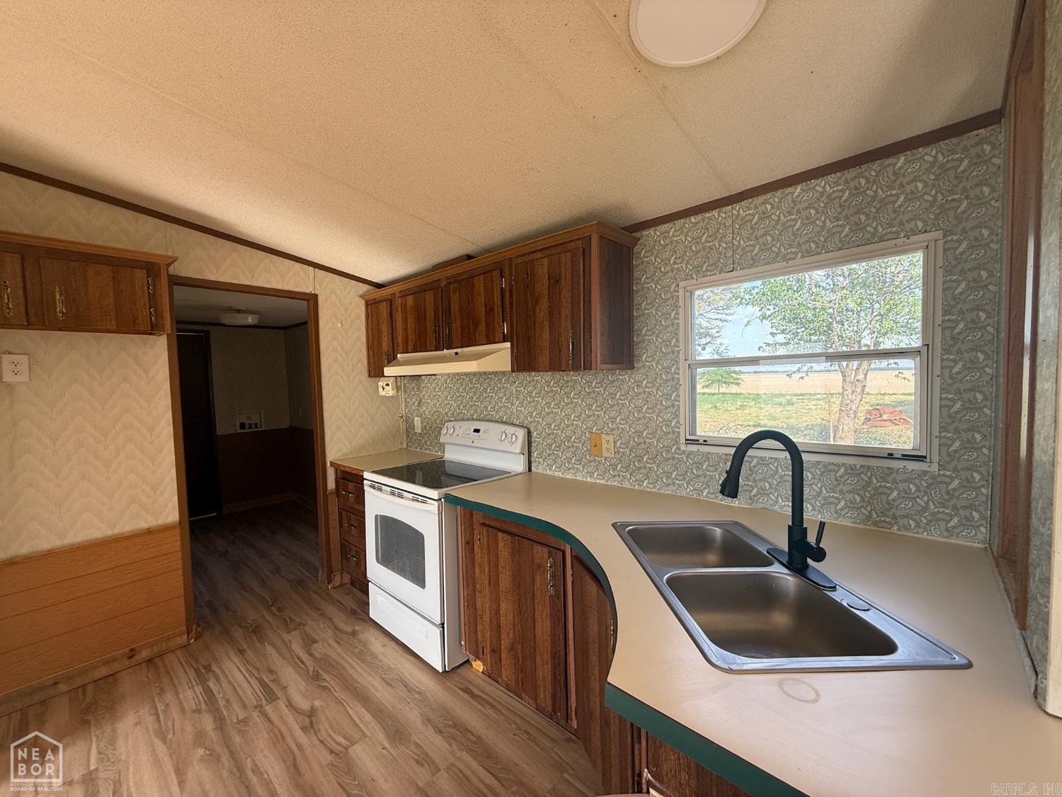 466 Highway 91 Property Photo 5