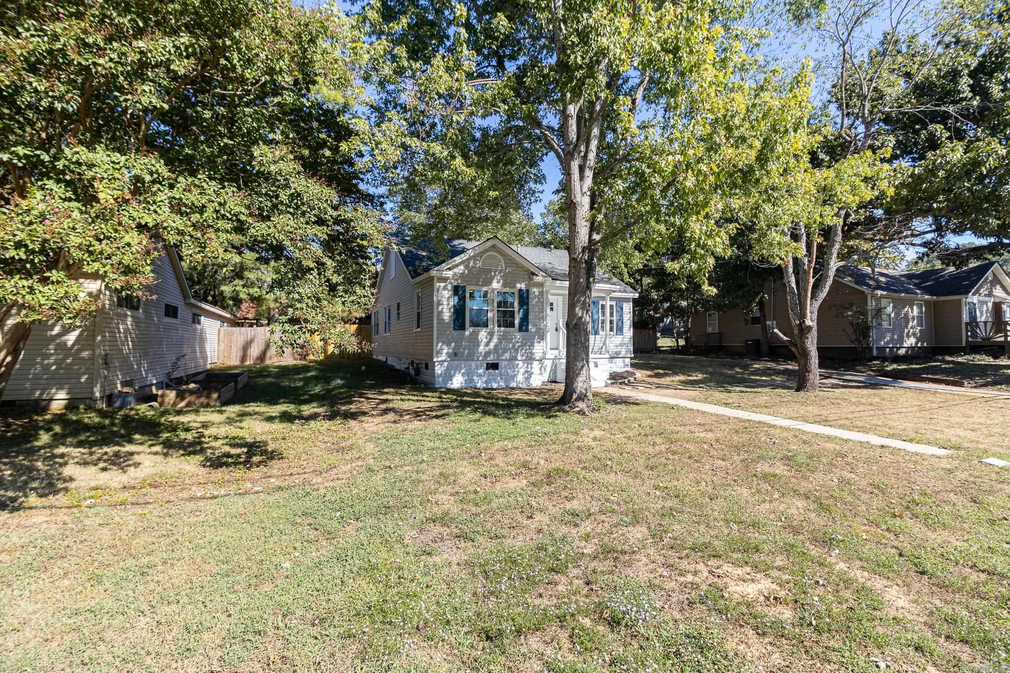 1206 Sims Avenue Property Photo 4