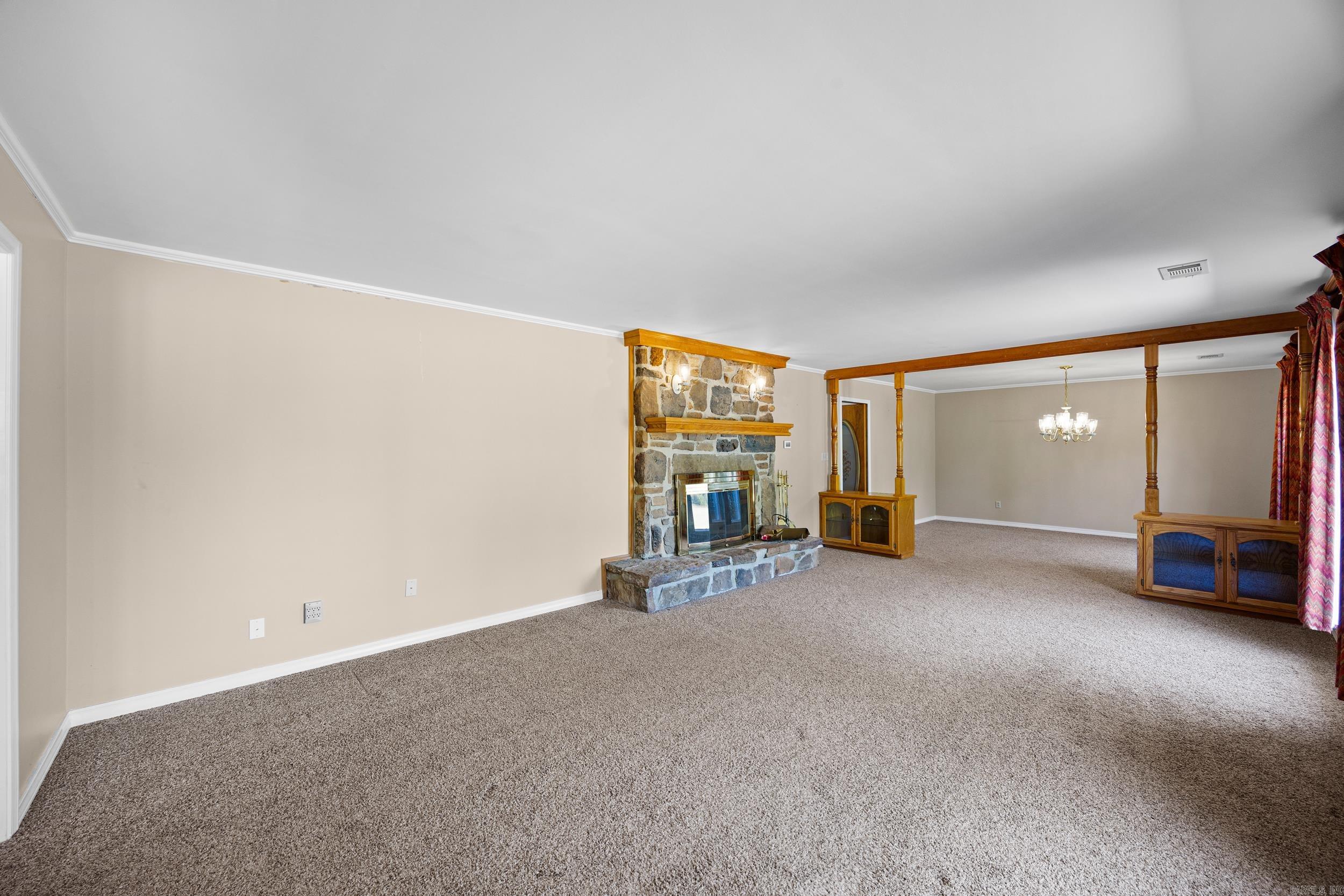 493 E Huckleberry Road Property Photo 4
