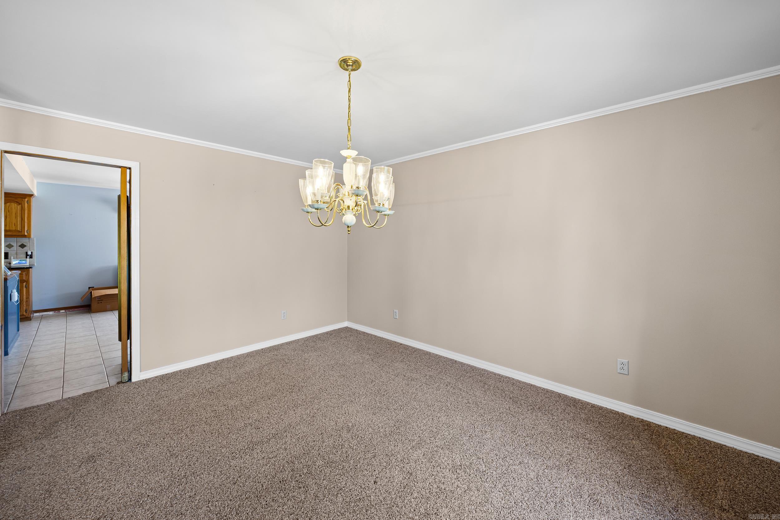 493 E Huckleberry Road Property Photo 8