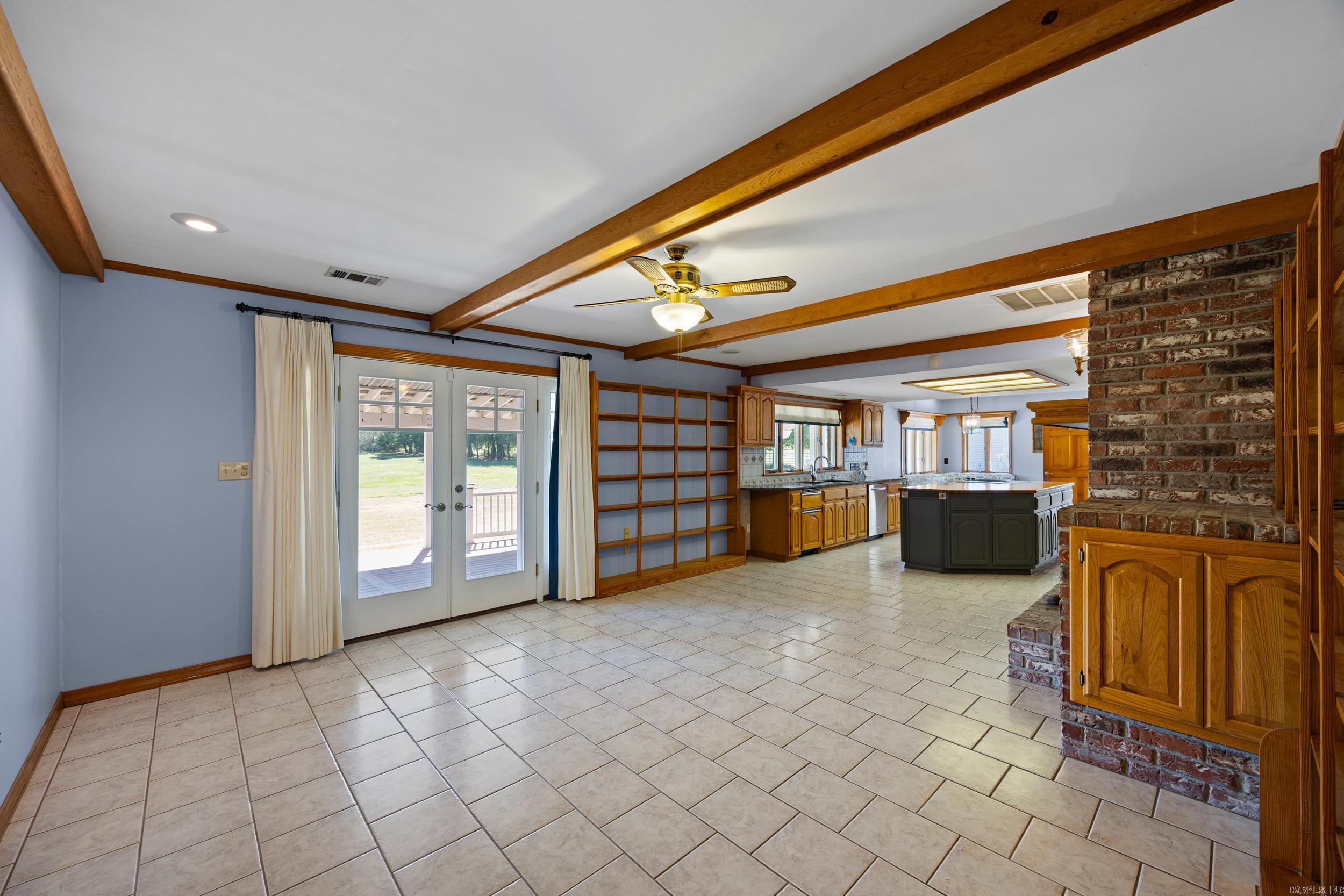 493 E Huckleberry Road Property Photo 11