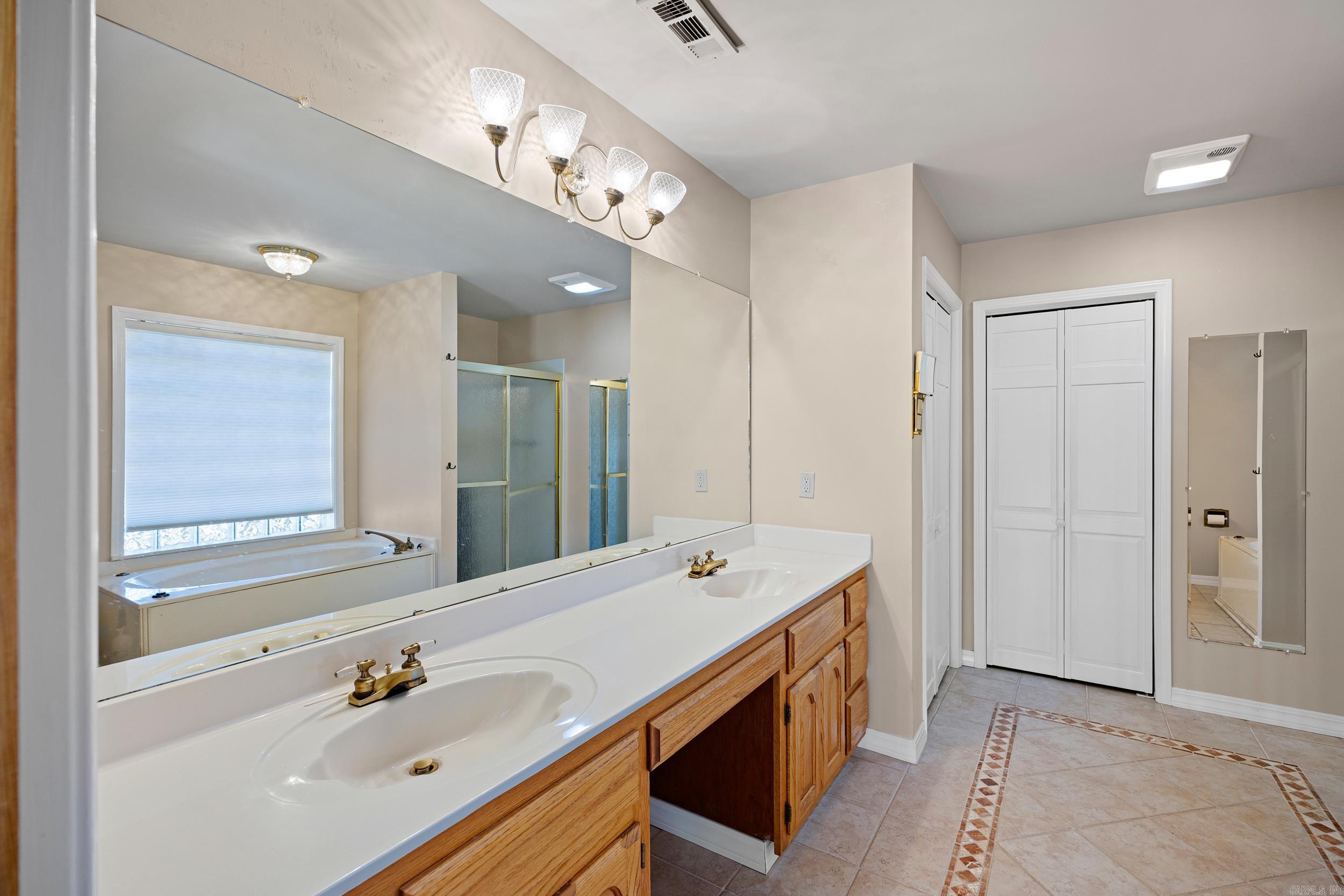 493 E Huckleberry Road Property Photo 25