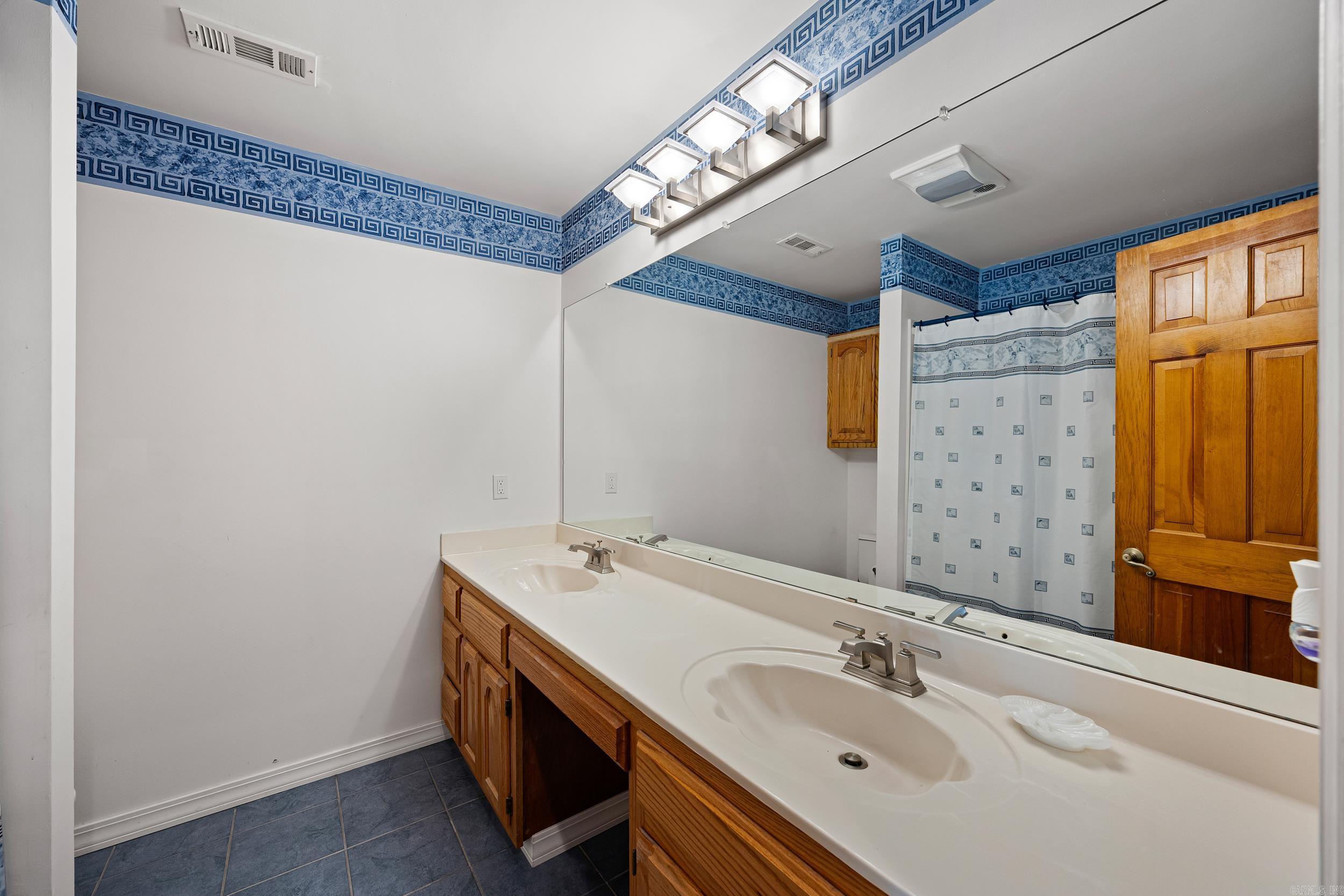 493 E Huckleberry Road Property Photo 29