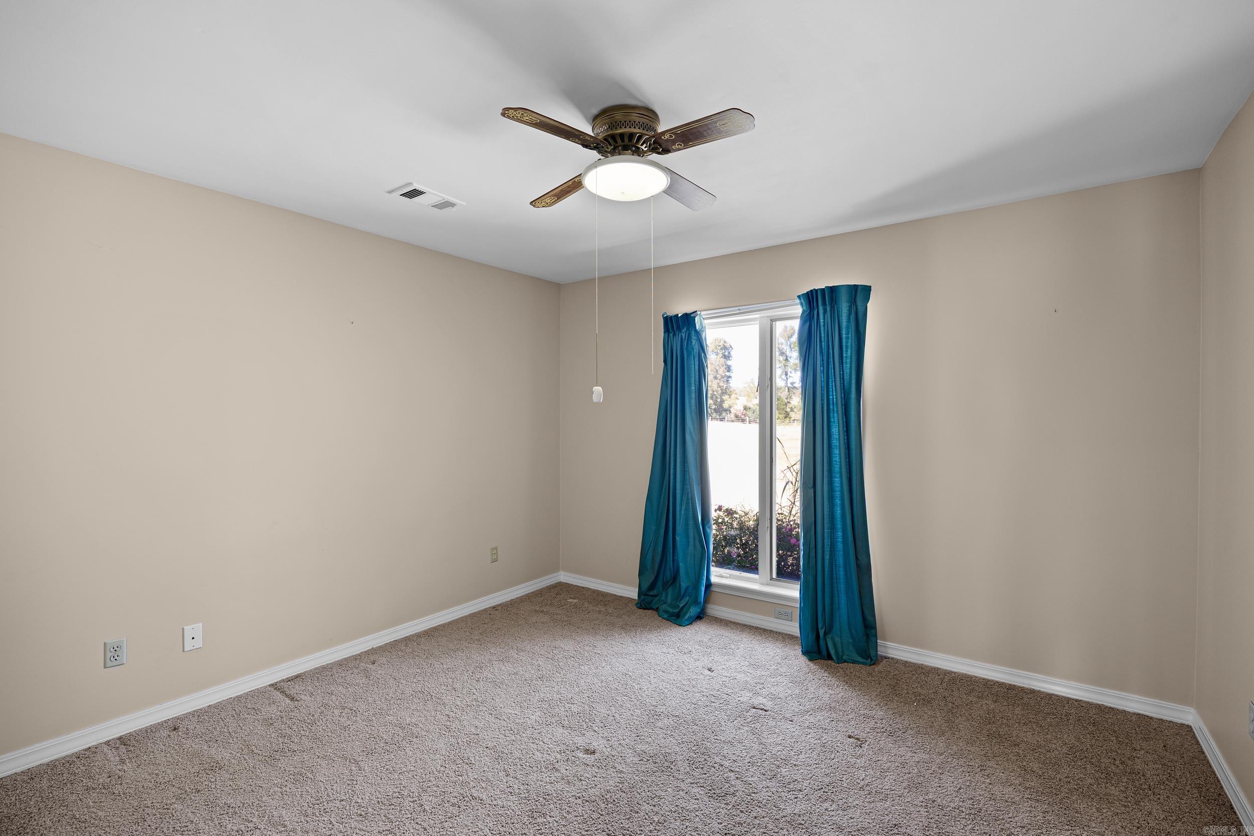 493 E Huckleberry Road Property Photo 30