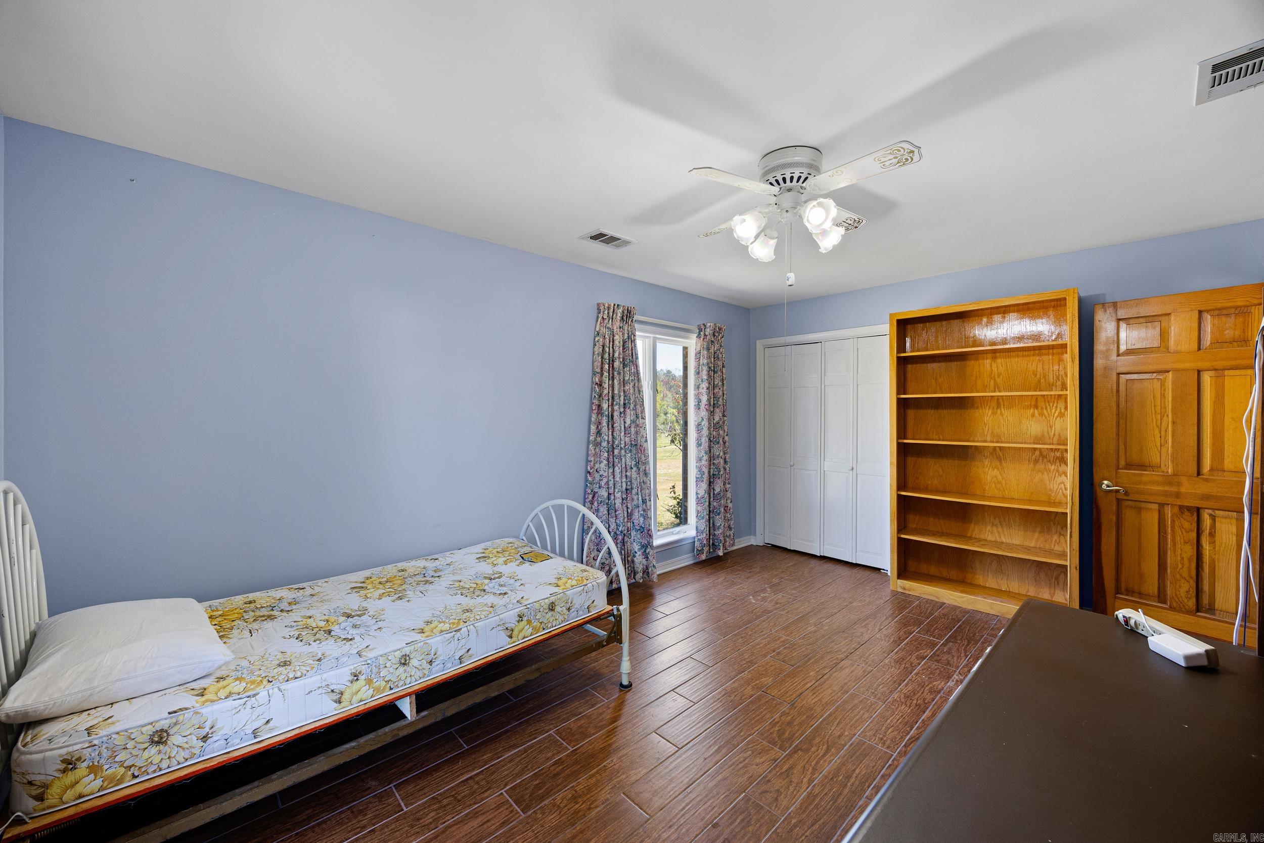 493 E Huckleberry Road Property Photo 32