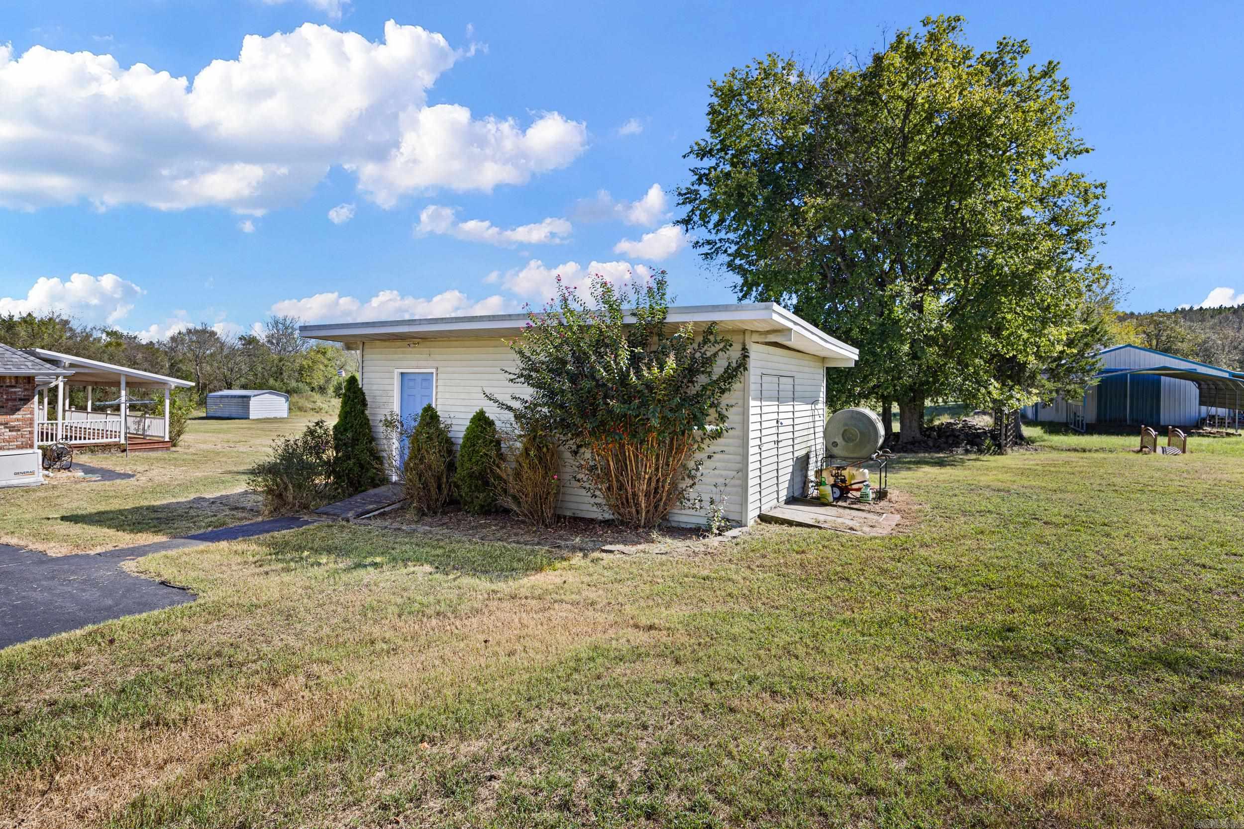 493 E Huckleberry Road Property Photo 42