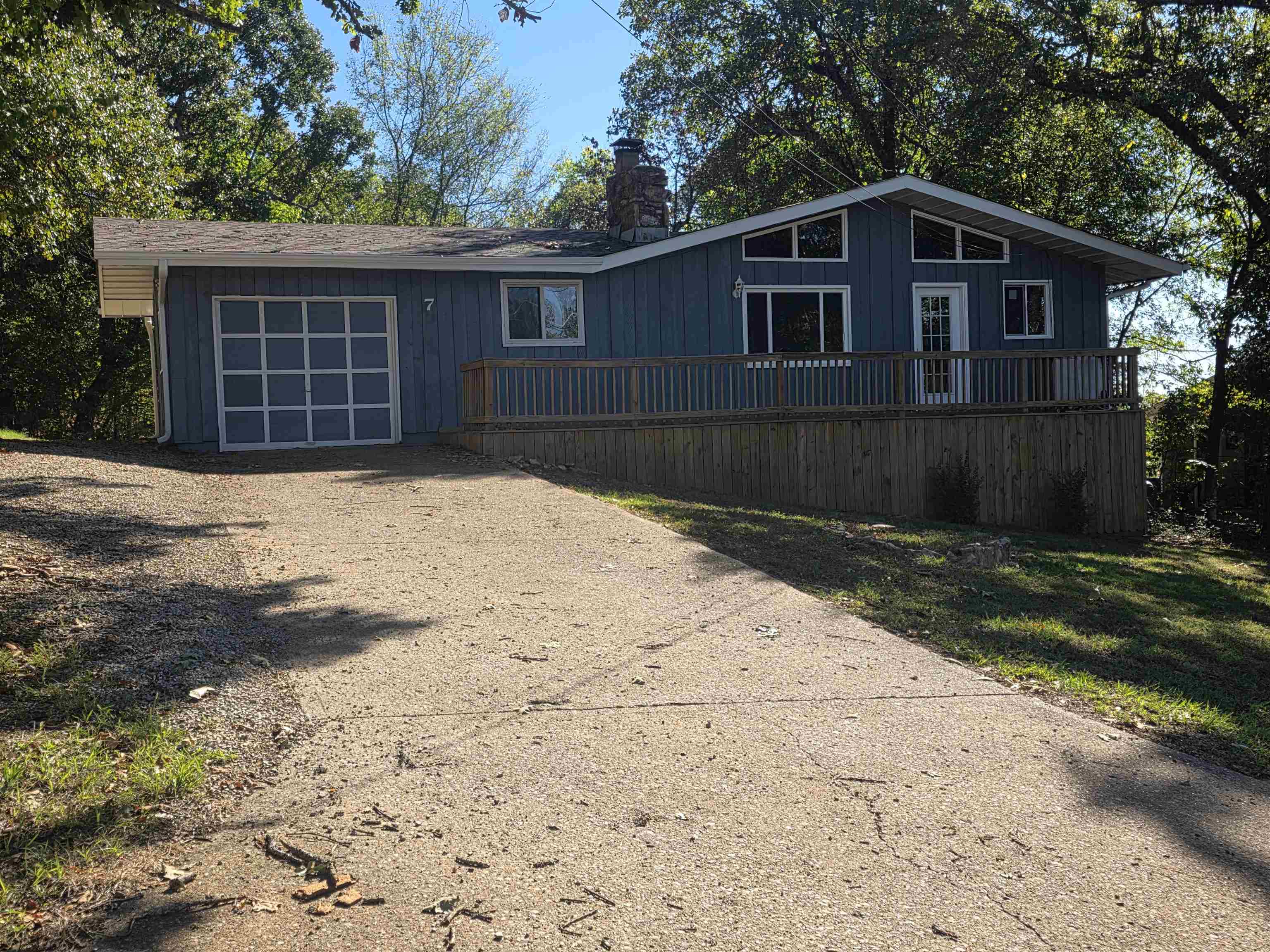 7 Aqua Drive Property Photo 1