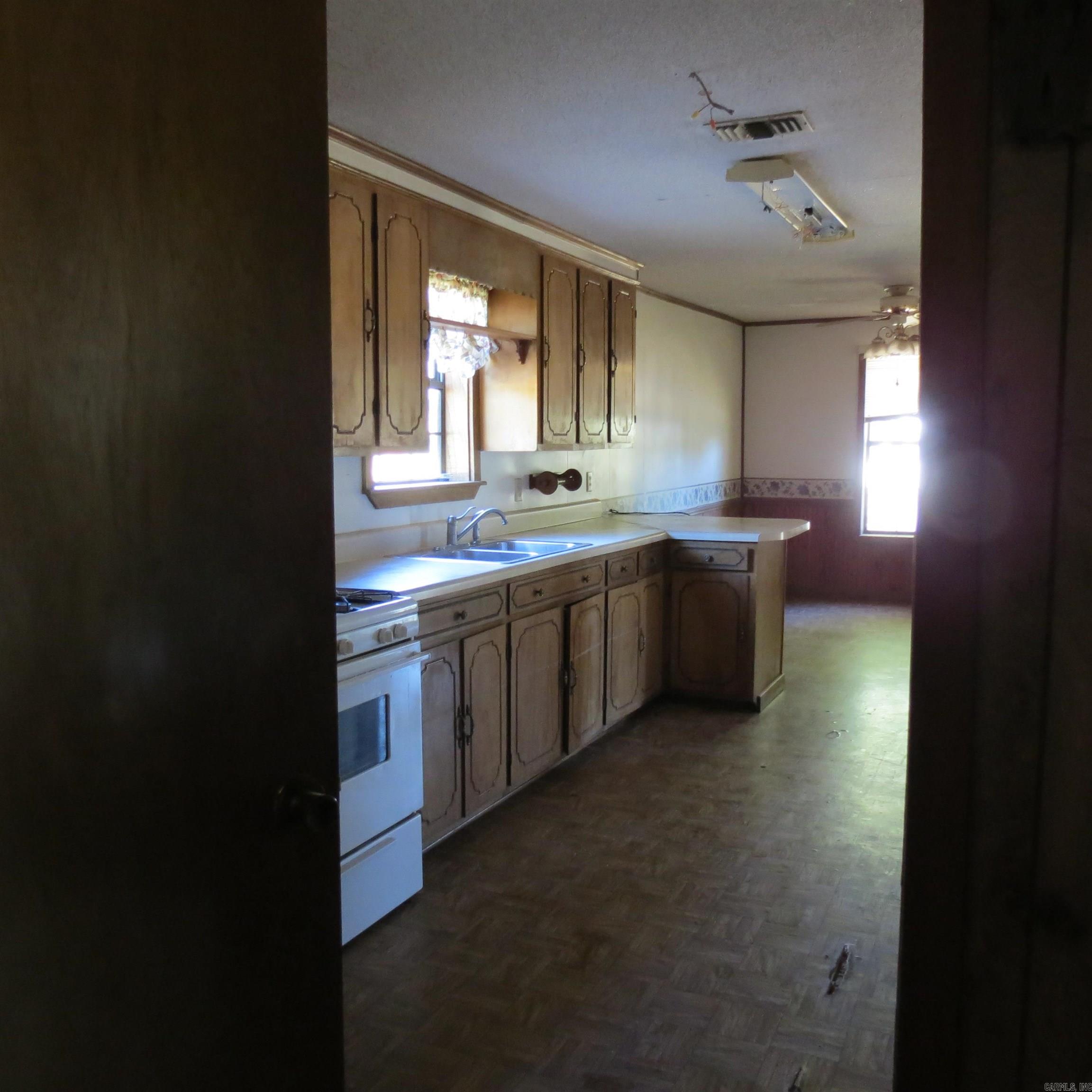 1701 W Pine Property Photo 13