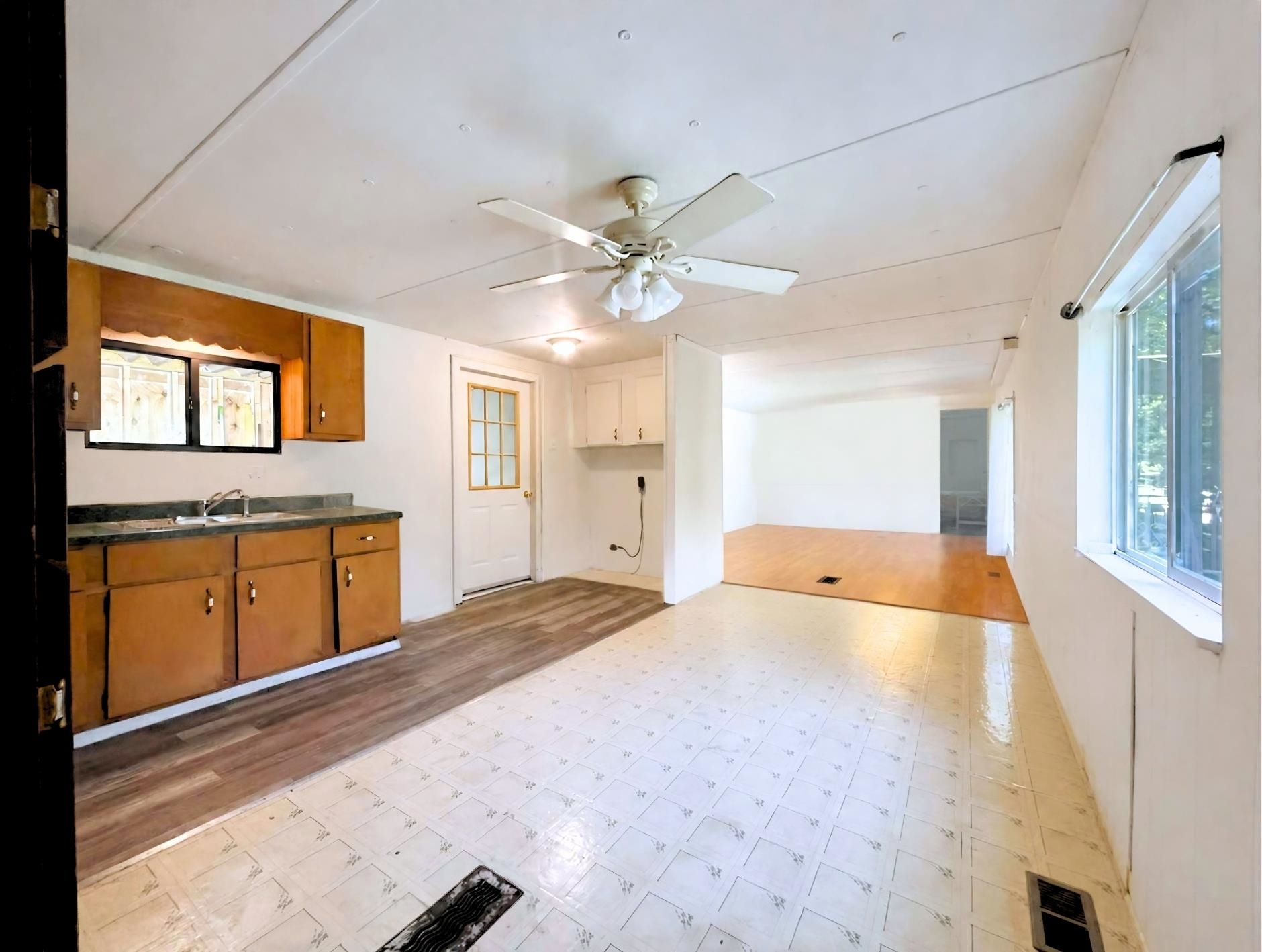 115 N Circle Drive Property Photo 15