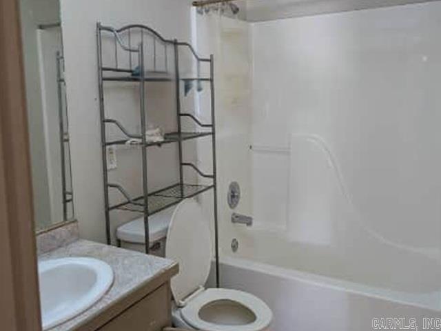 313 N Division St Property Photo 7