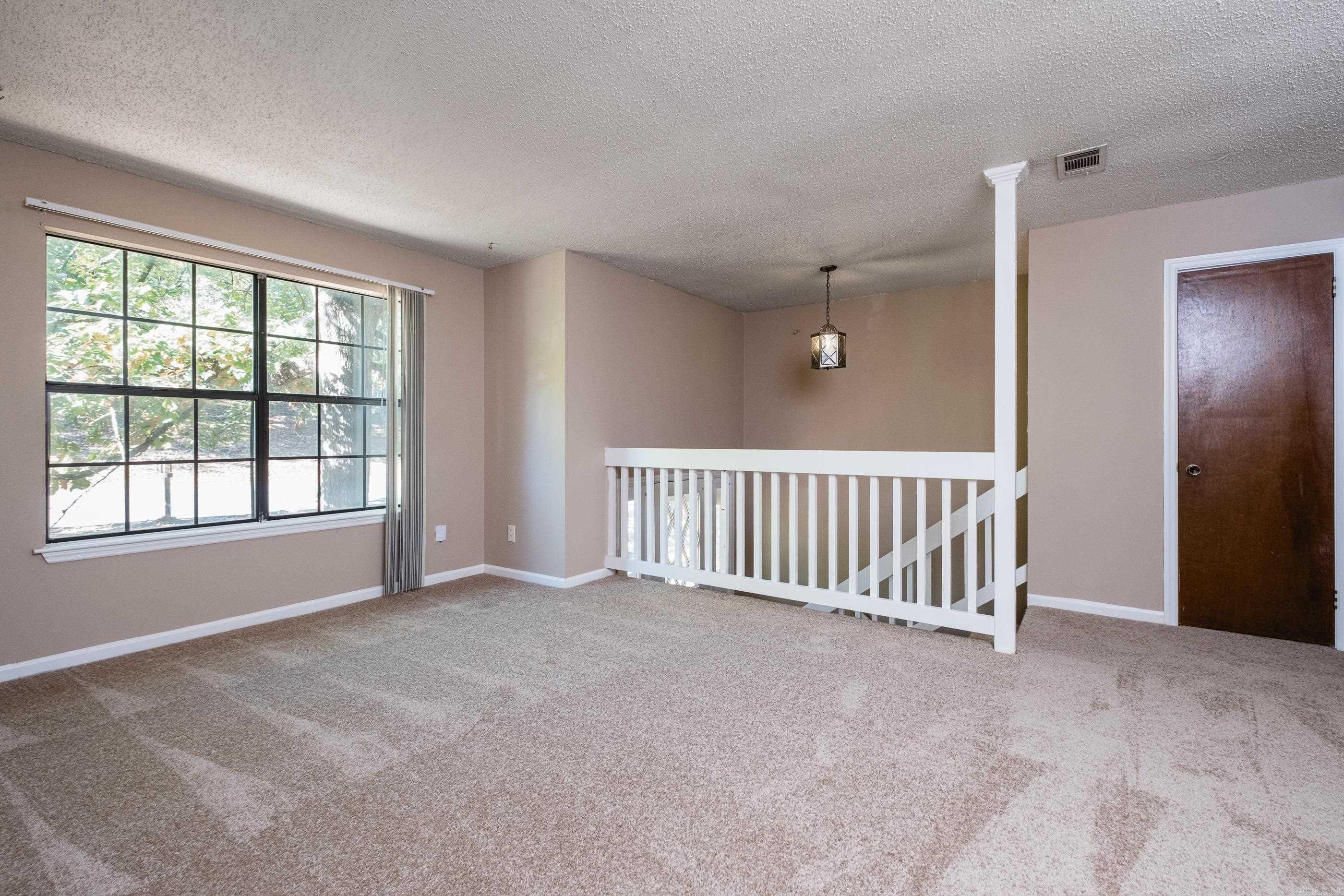 9 Rio Grande Forest Drive Property Photo 6