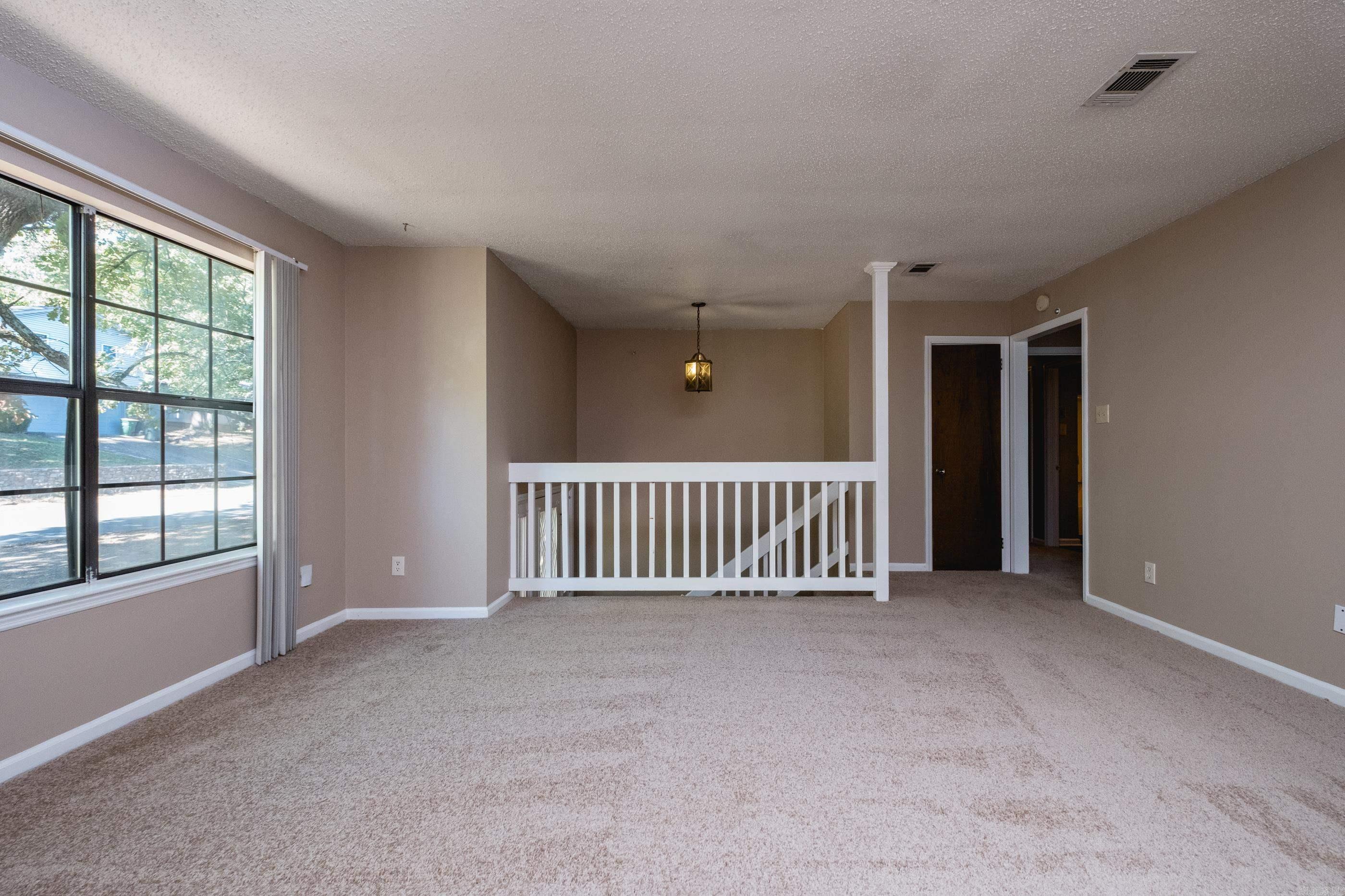9 Rio Grande Forest Drive Property Photo 7