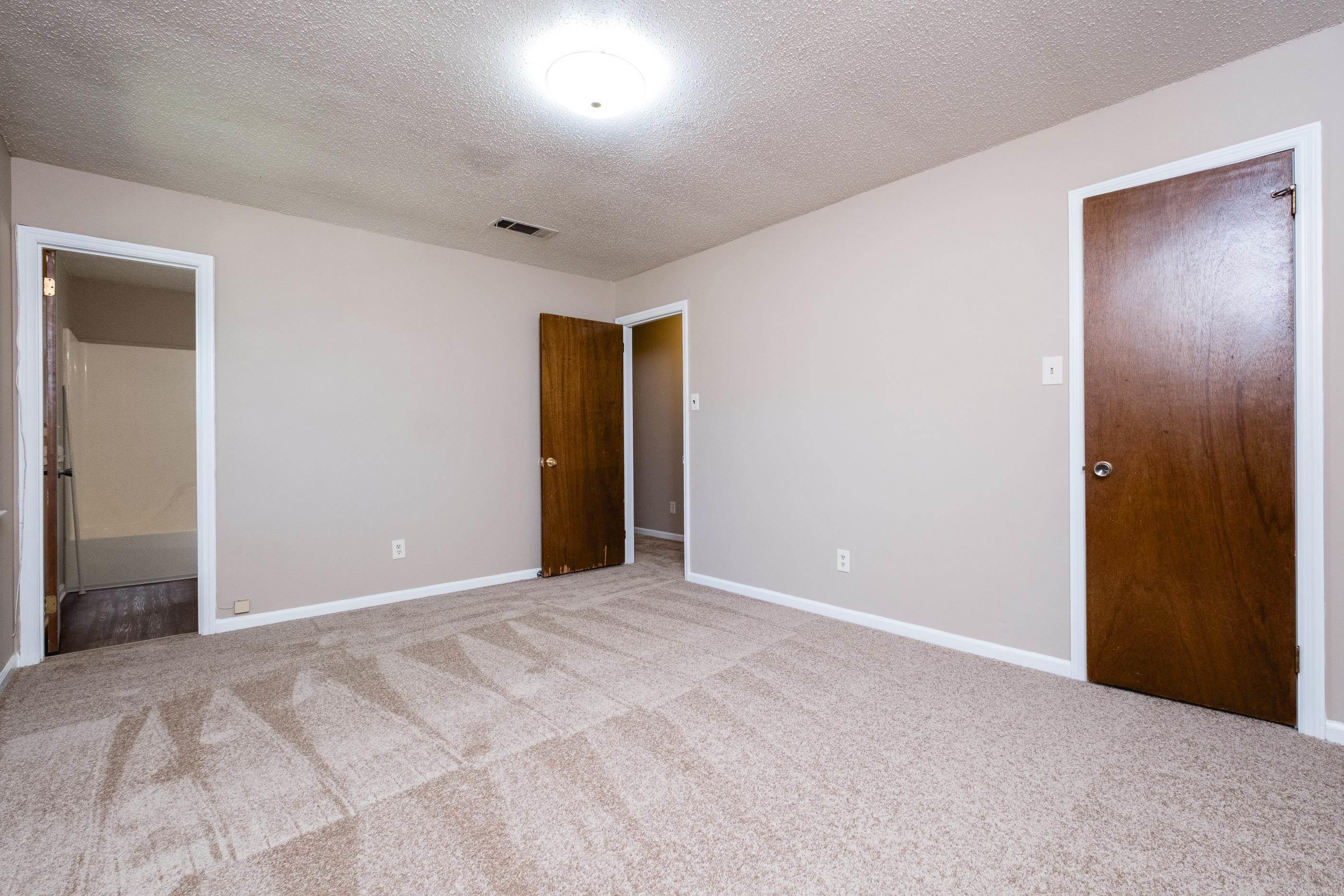 9 Rio Grande Forest Drive Property Photo 32