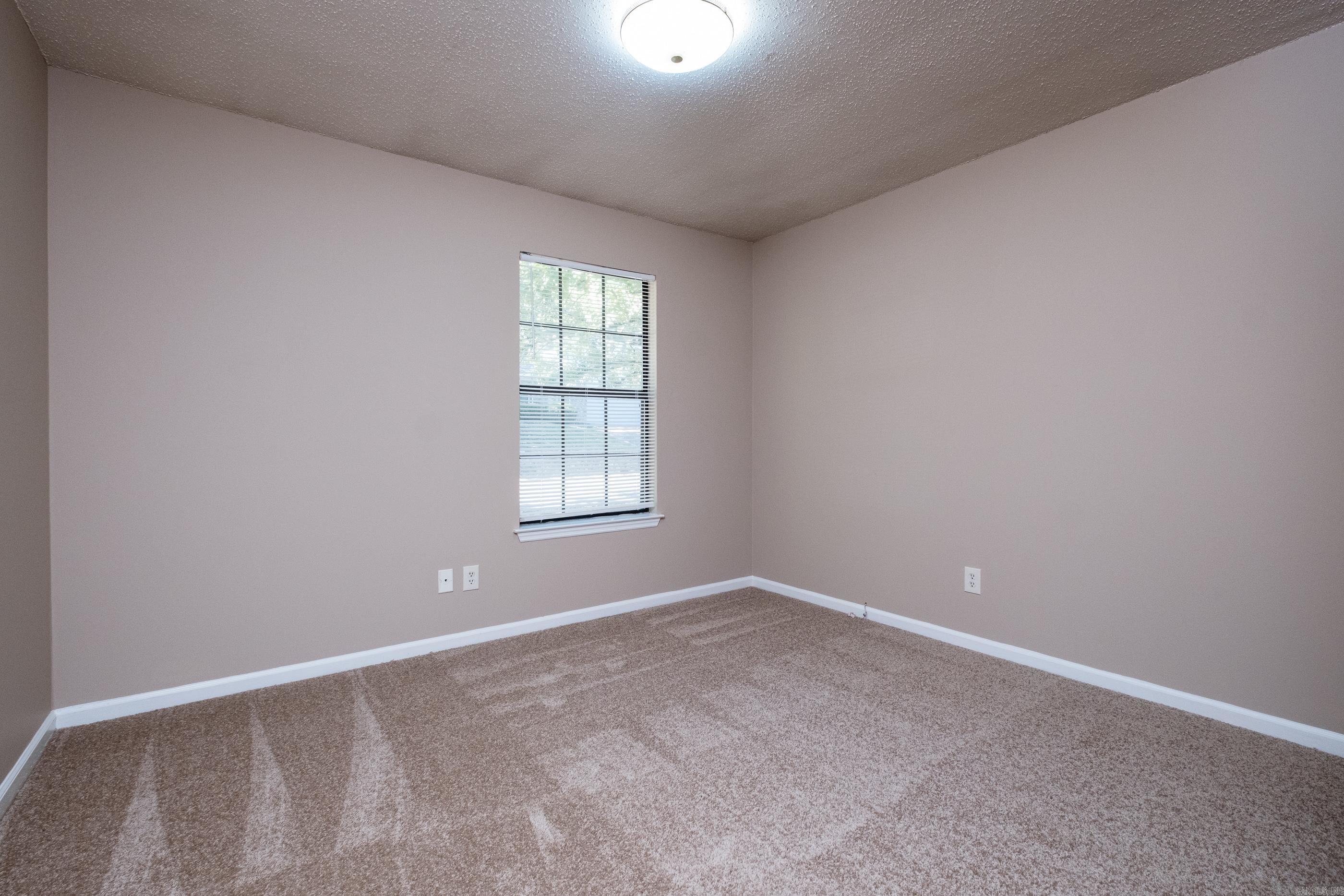 9 Rio Grande Forest Drive Property Photo 36