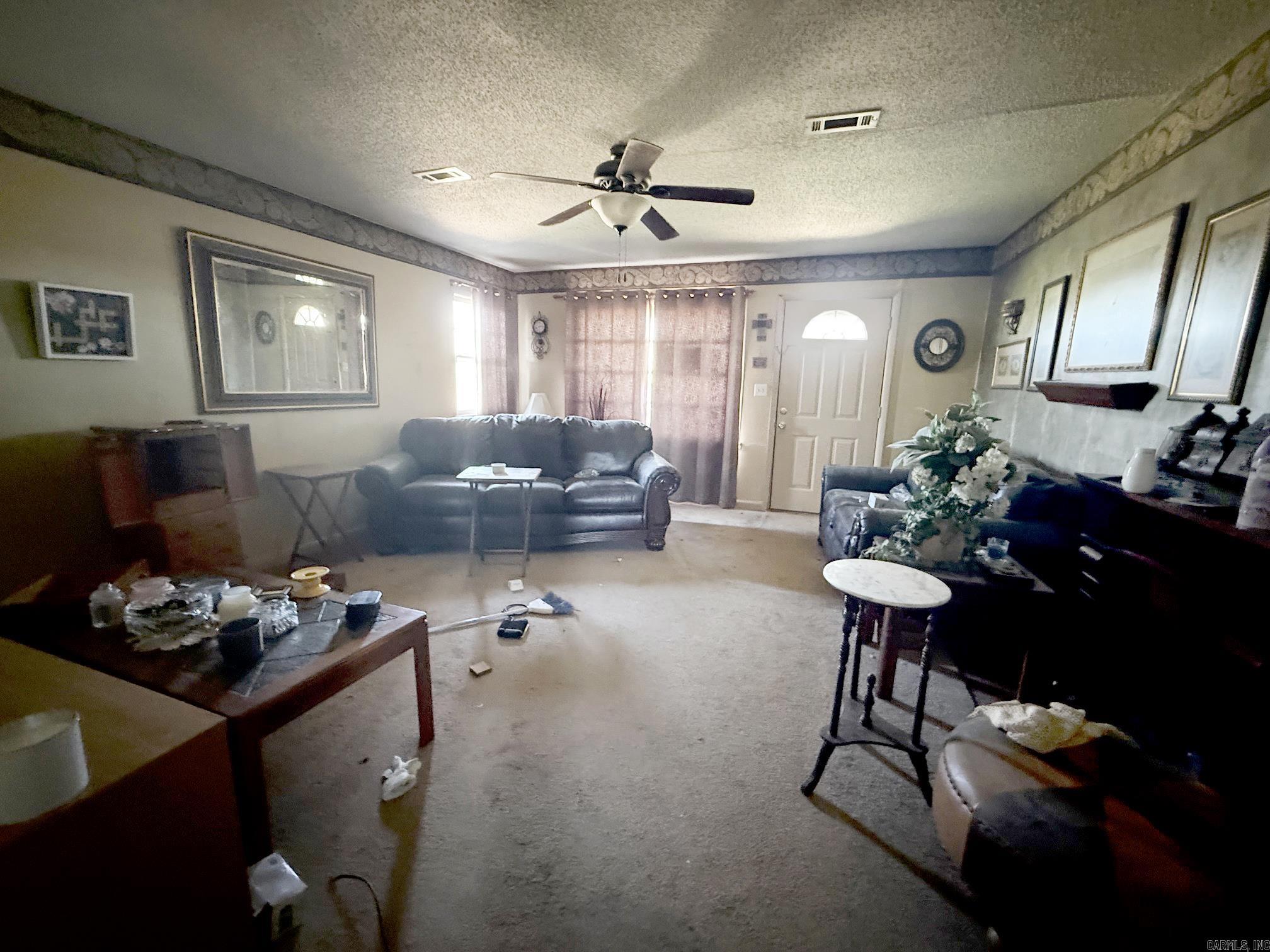 7436 Zion Road Property Photo 3