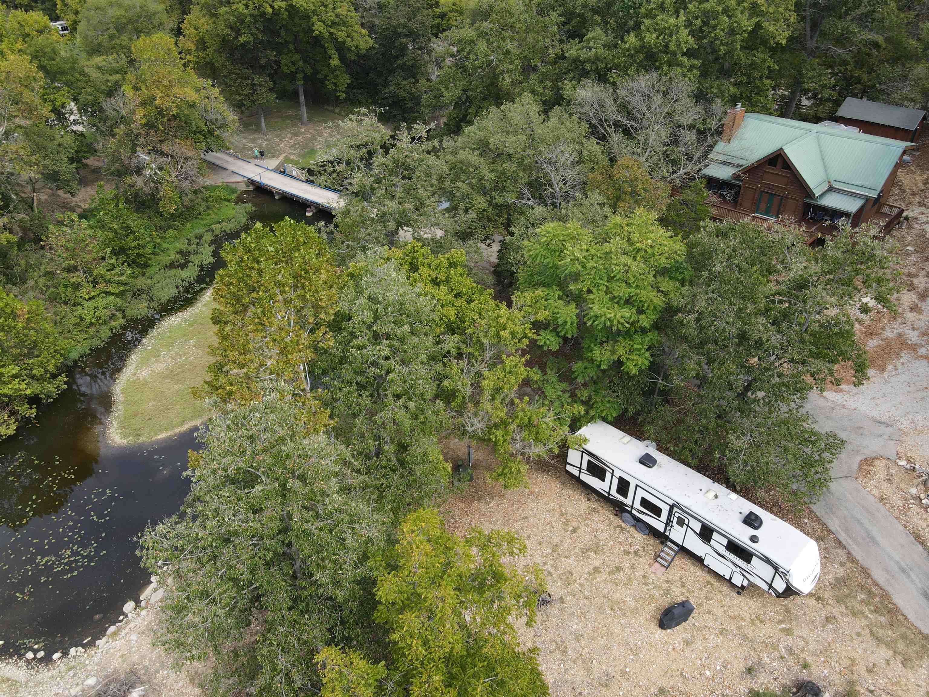 75 Long Island Trail Property Photo 1