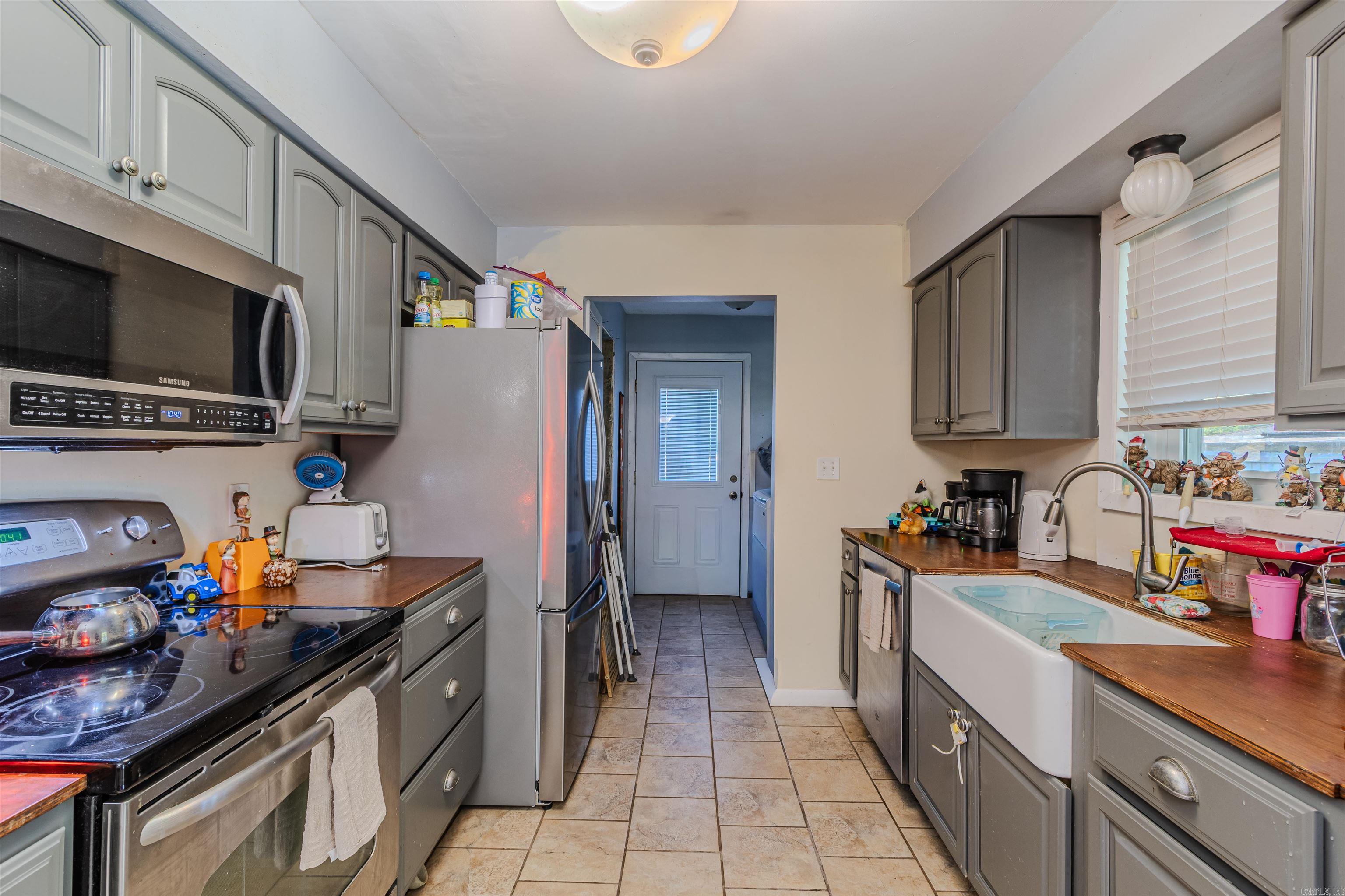 248 Velta Street Property Photo 5
