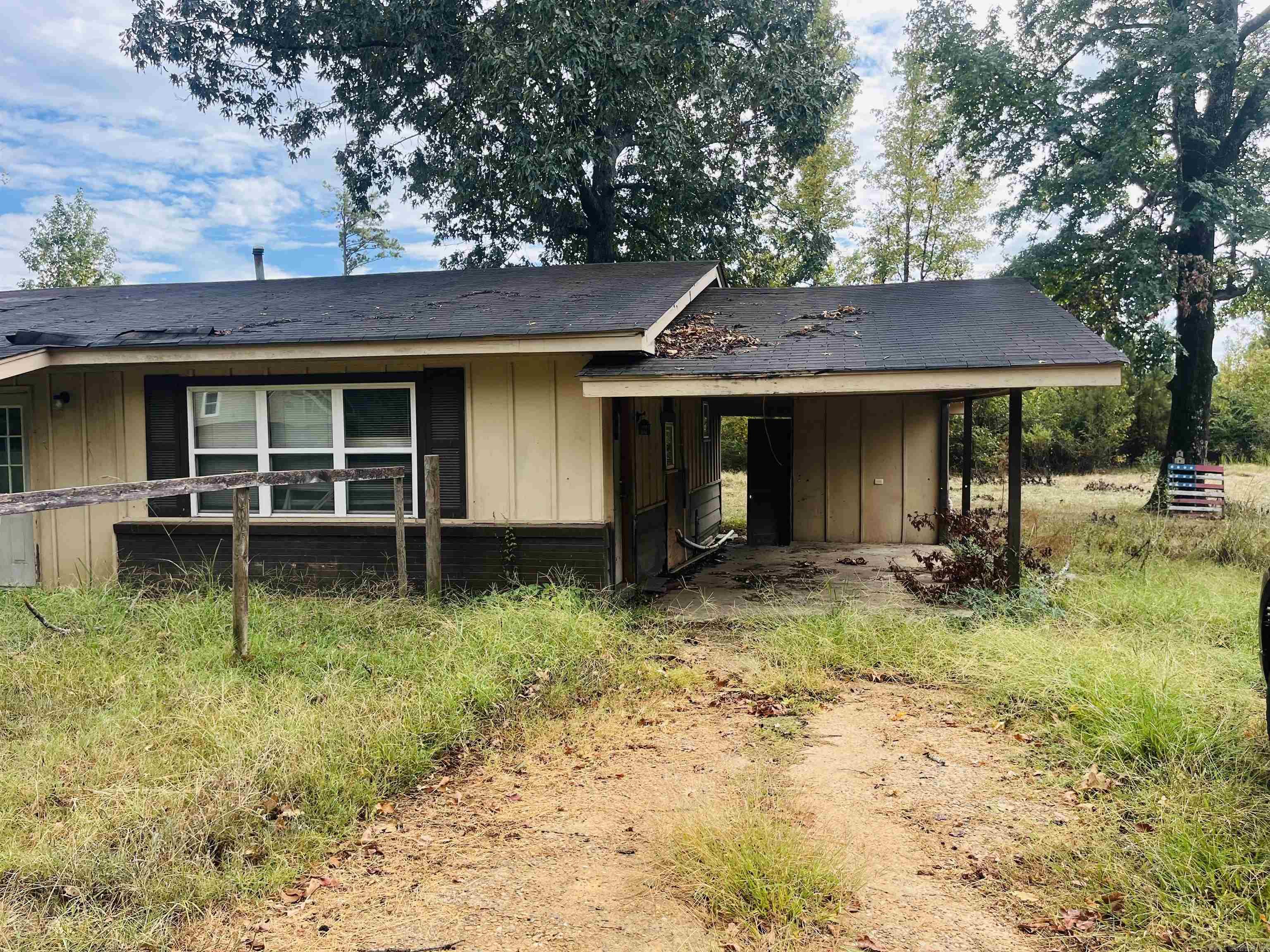 945 Bowser Road Property Photo 13